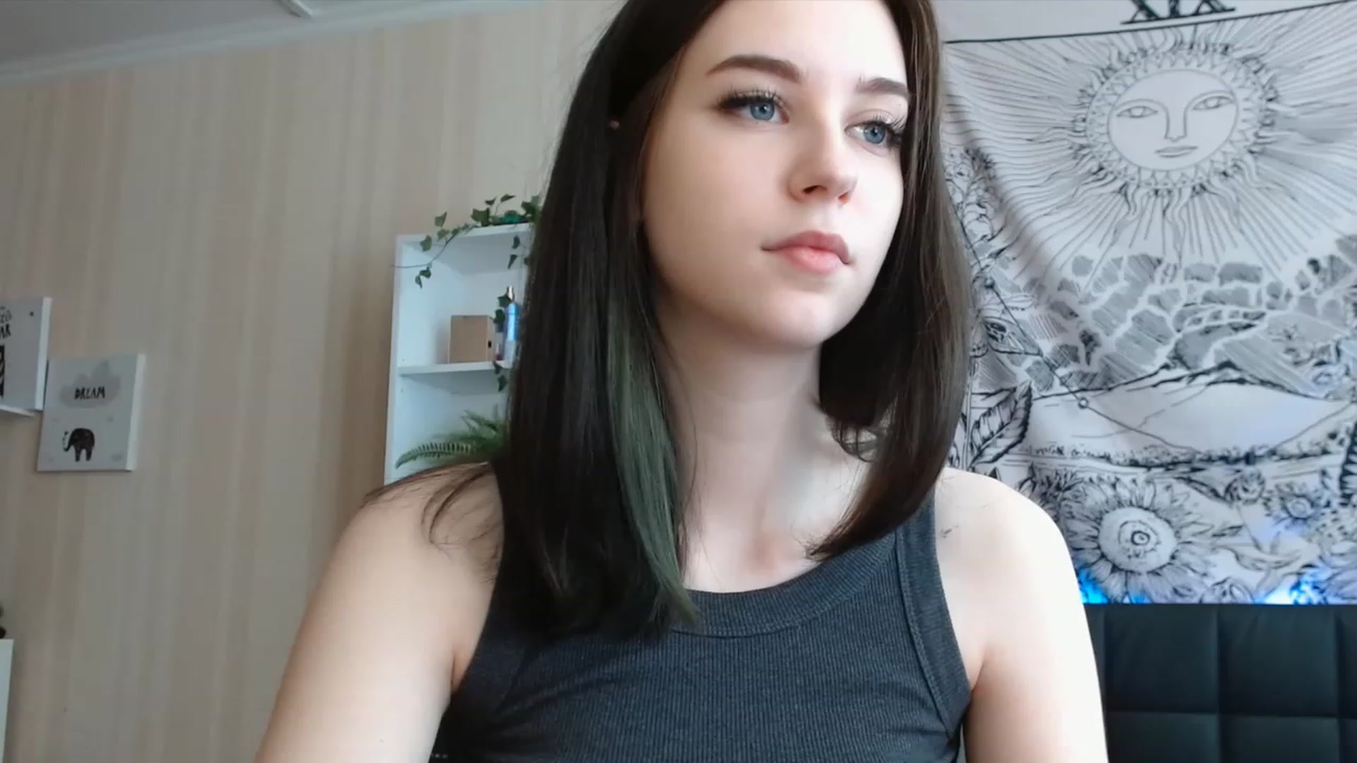 Gallery image thumbnail from ElsieF_'s myfreecams stream on, 06/29/2023, 07:42 image 8 of 20