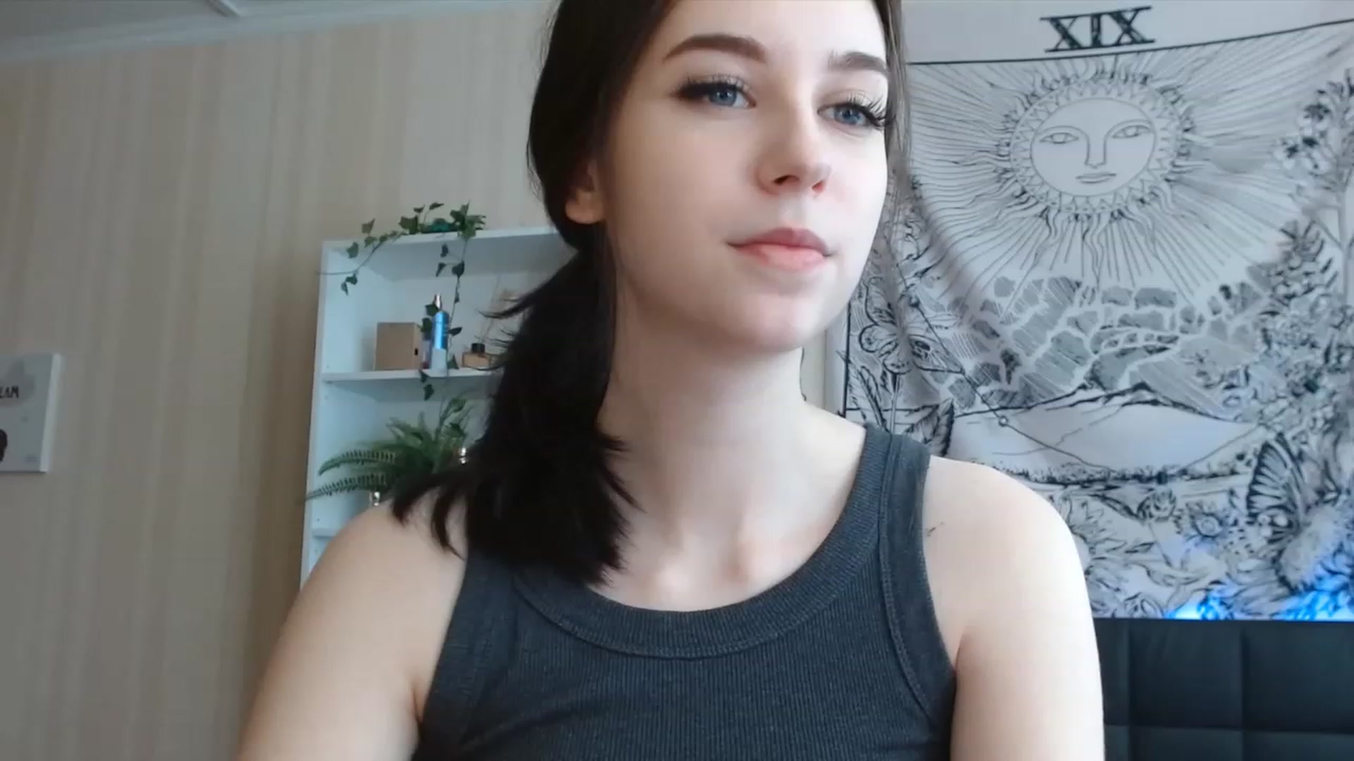 Gallery image thumbnail from ElsieF_'s myfreecams stream on, 06/29/2023, 07:42 image 16 of 20