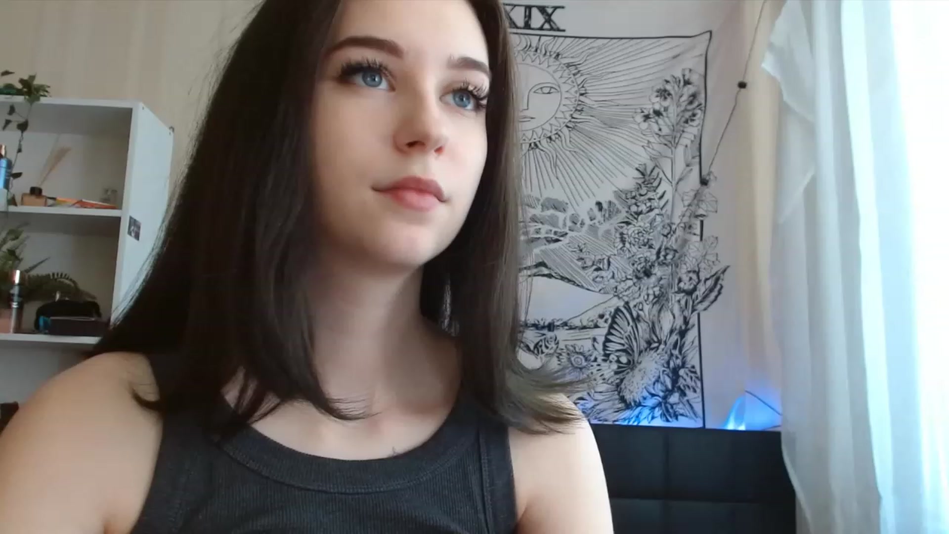 Gallery image thumbnail from ElsieF_'s myfreecams stream on, 06/29/2023, 07:42 image 1 of 20