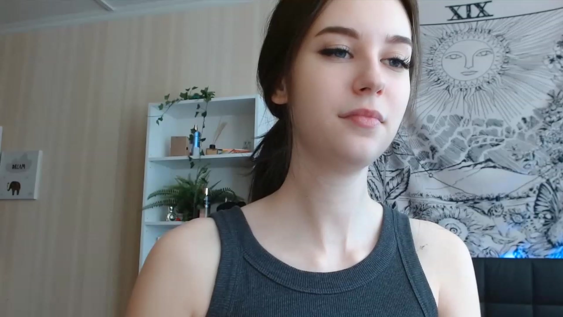 Gallery image thumbnail from ElsieF_'s myfreecams stream on, 06/29/2023, 07:42 image 20 of 20