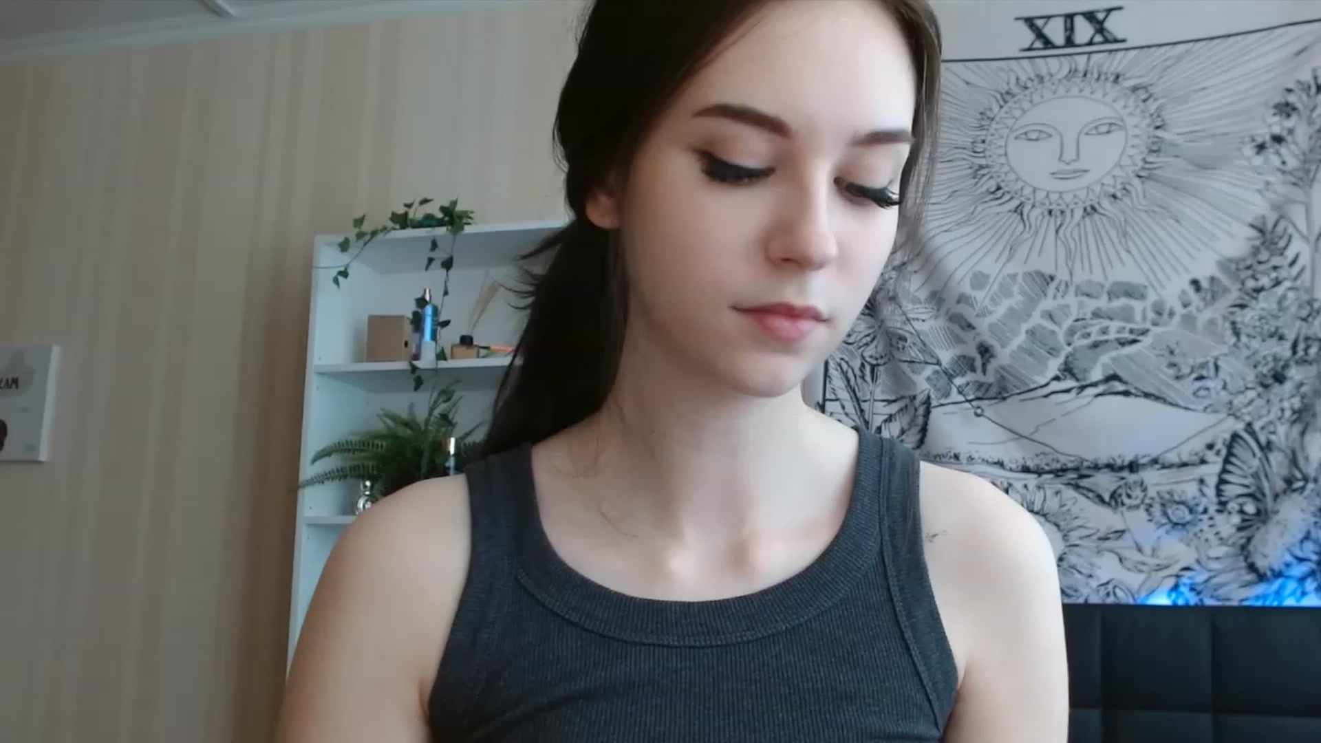 Gallery image thumbnail from ElsieF_'s myfreecams stream on, 06/29/2023, 07:42 image 14 of 20