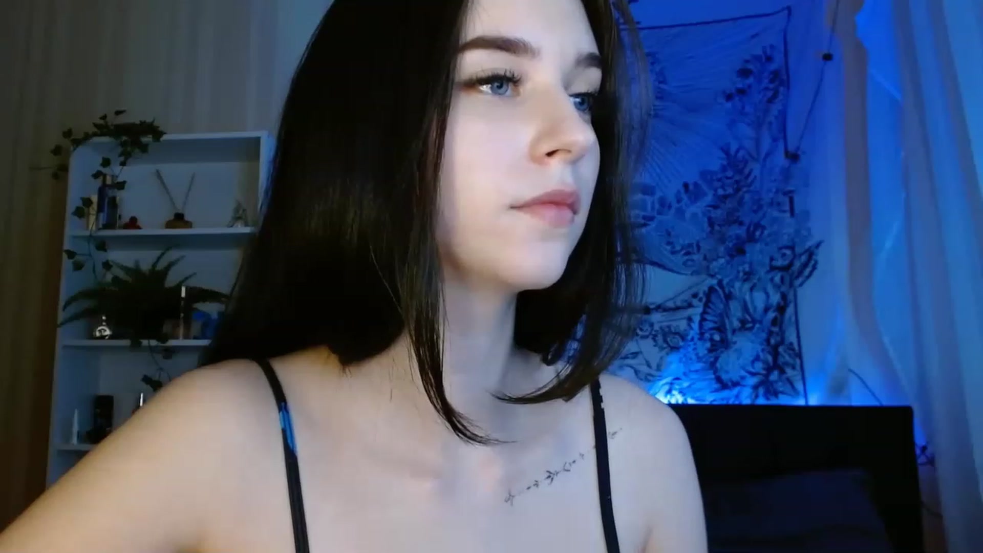 Gallery image thumbnail from ElsieF_'s myfreecams stream on, 07/05/2023, 16:58 image 8 of 20