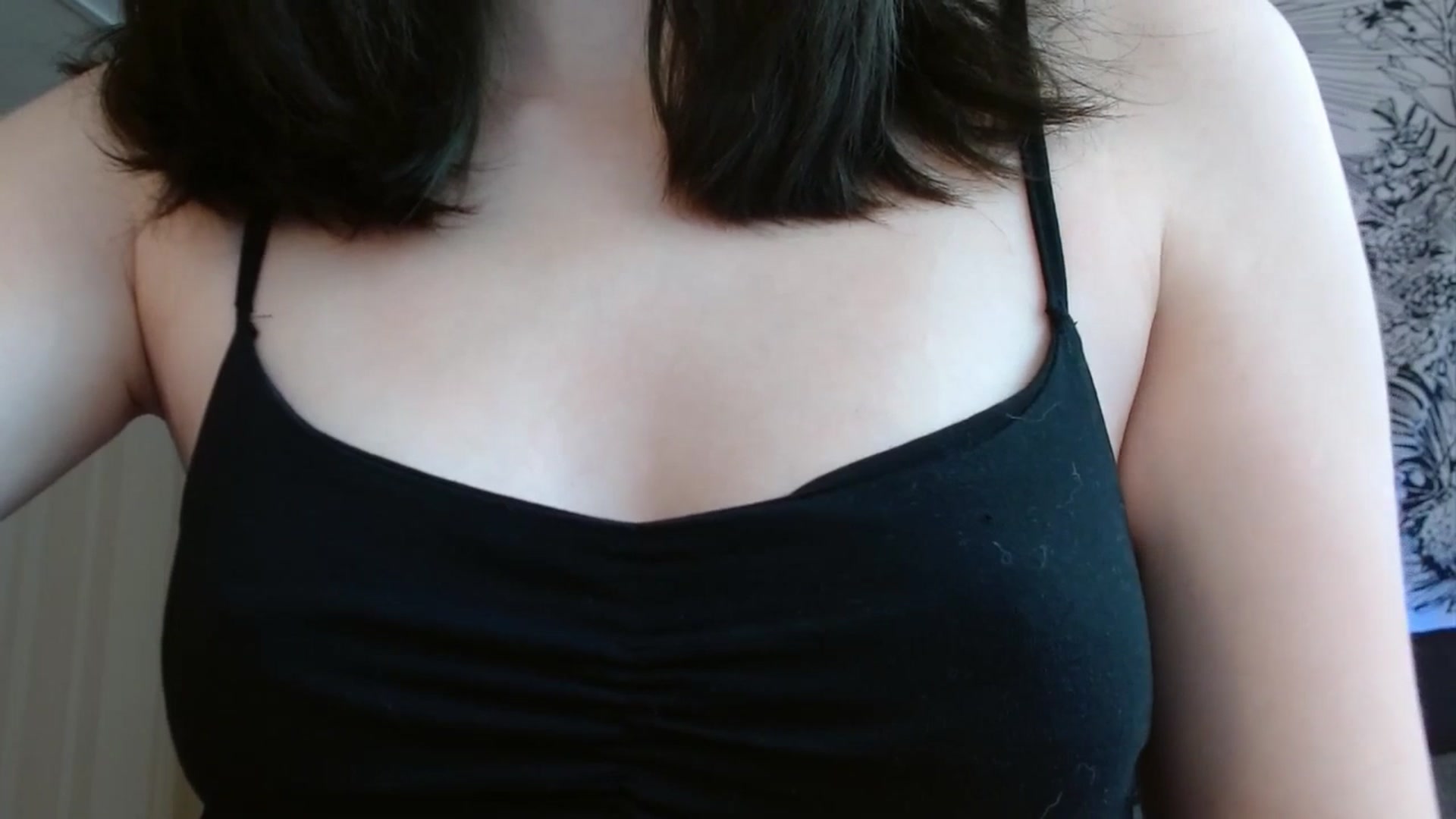 Gallery image thumbnail from ElsieF_'s myfreecams stream on, 07/09/2023, 06:30 image 6 of 20