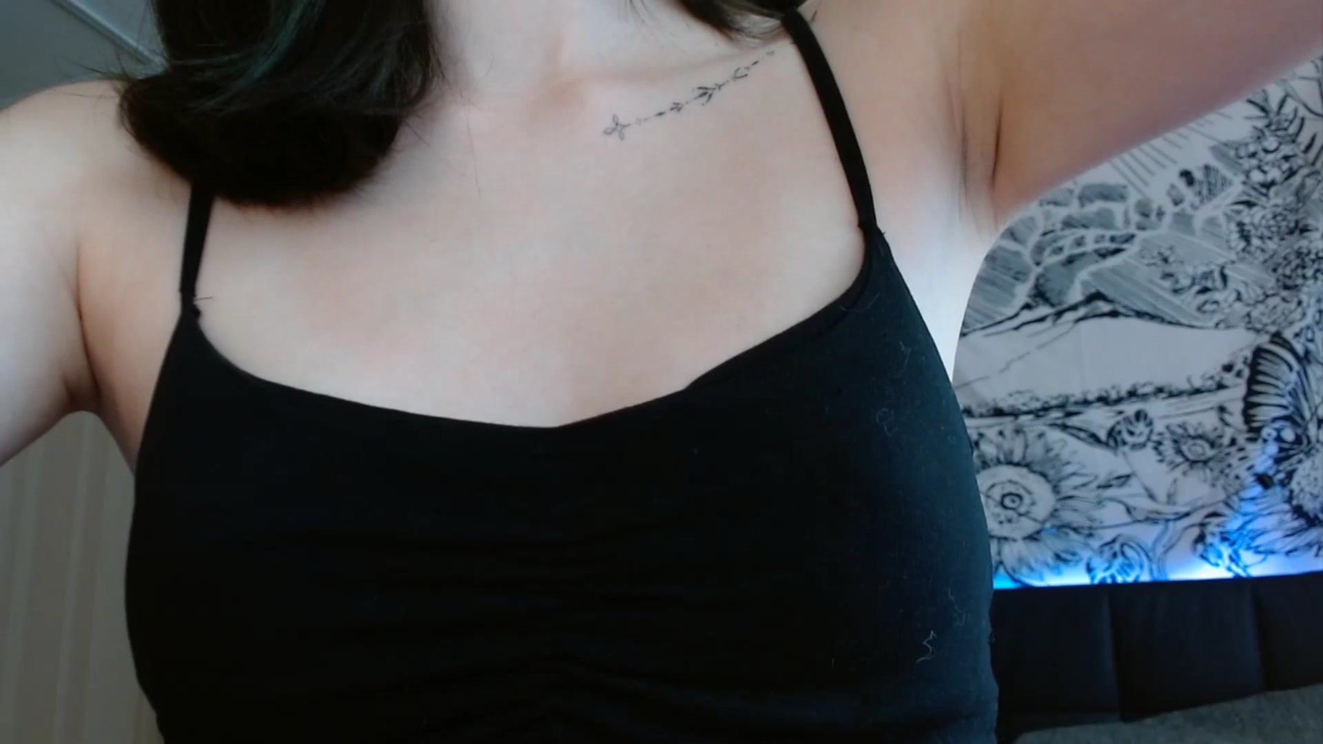 Gallery image thumbnail from ElsieF_'s myfreecams stream on, 07/09/2023, 06:30 image 8 of 20
