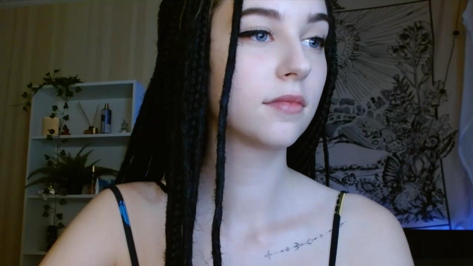 Gallery image thumbnail from ElsieF_'s myfreecams stream on, 07/15/2023, 18:01 image 17 of 20