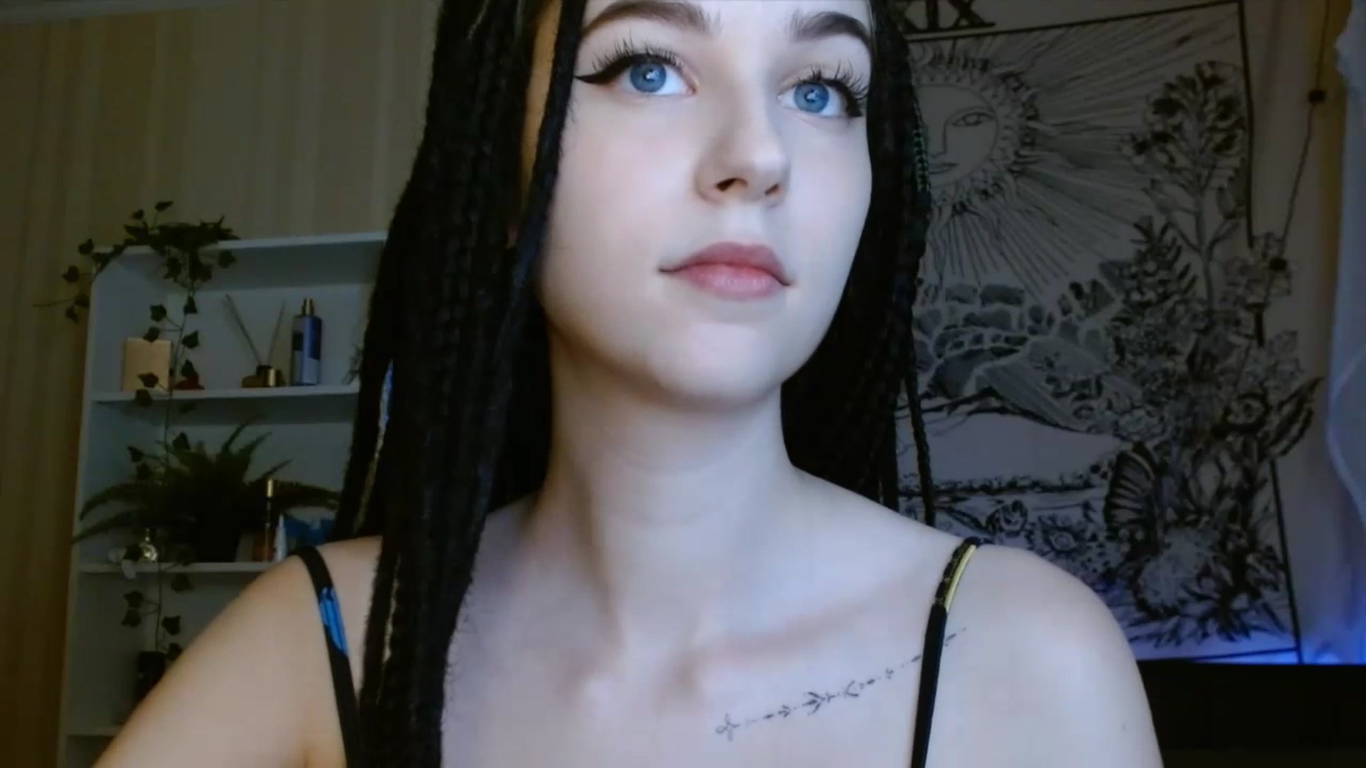 Gallery image thumbnail from ElsieF_'s myfreecams stream on, 07/15/2023, 18:01 image 16 of 20