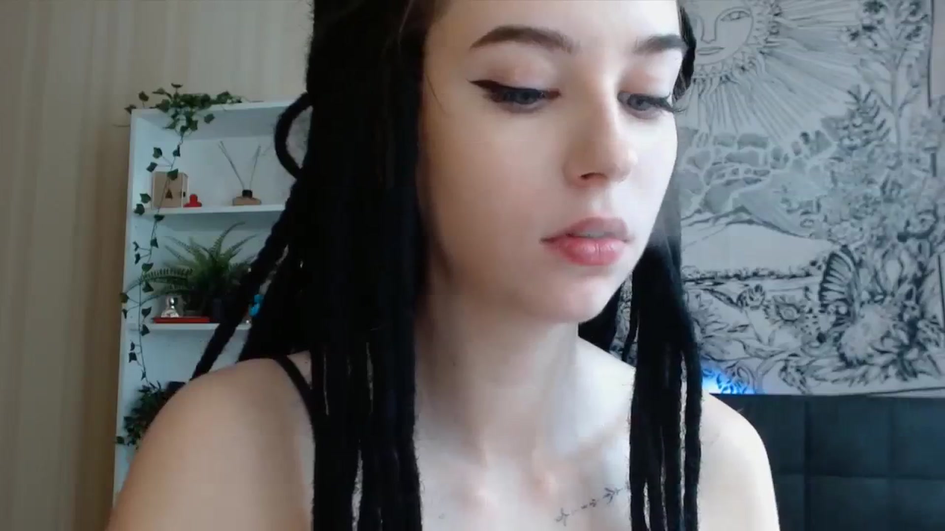 Gallery image thumbnail from ElsieF_'s myfreecams stream on, 07/23/2023, 07:41 image 9 of 20