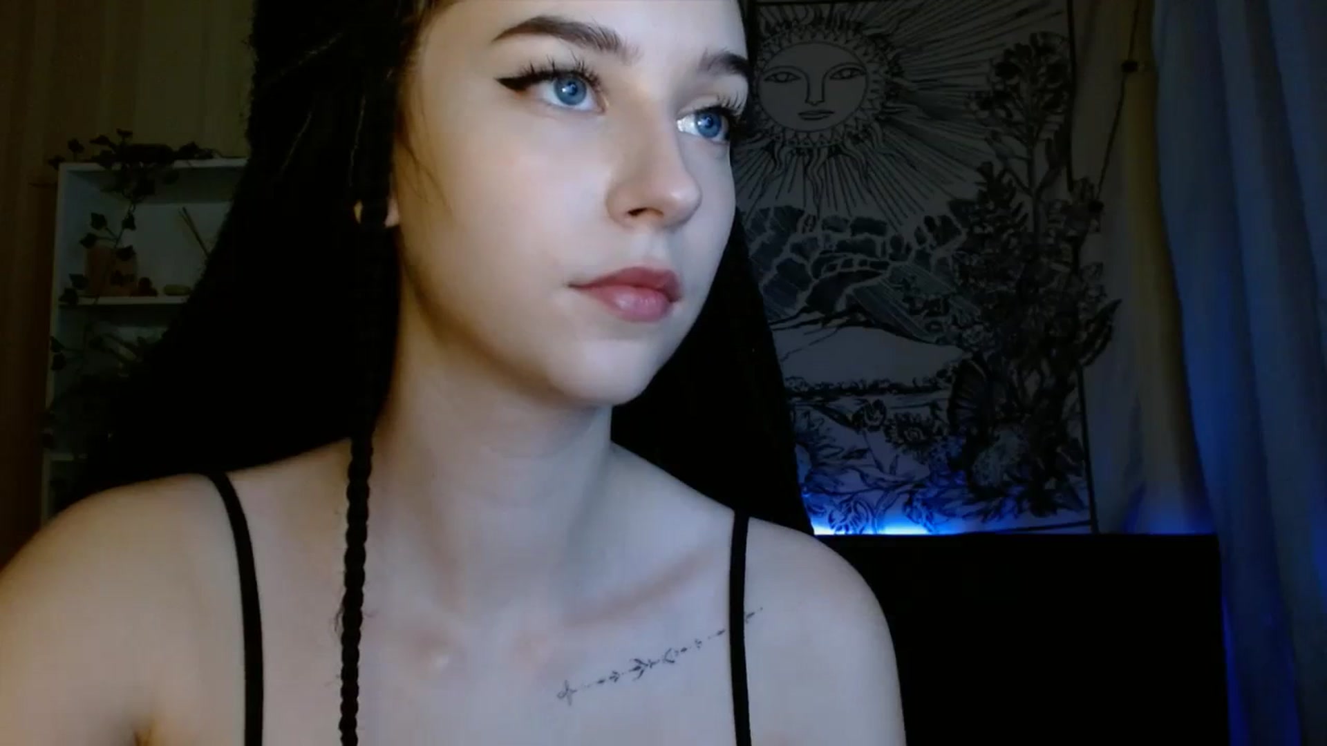 Gallery image thumbnail from ElsieF_'s myfreecams stream on, 07/25/2023, 20:14 image 12 of 20