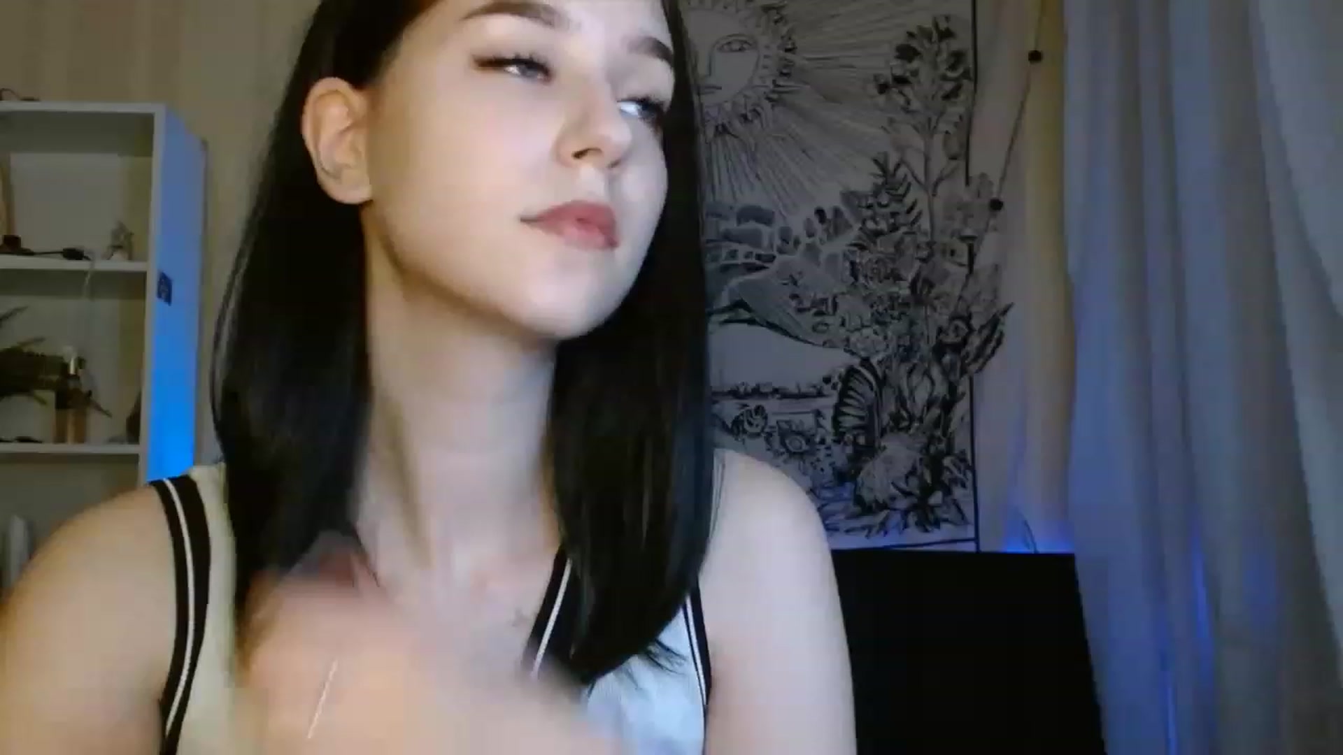 Gallery image thumbnail from ElsieF_'s myfreecams stream on, 08/06/2023, 20:44 image 5 of 20