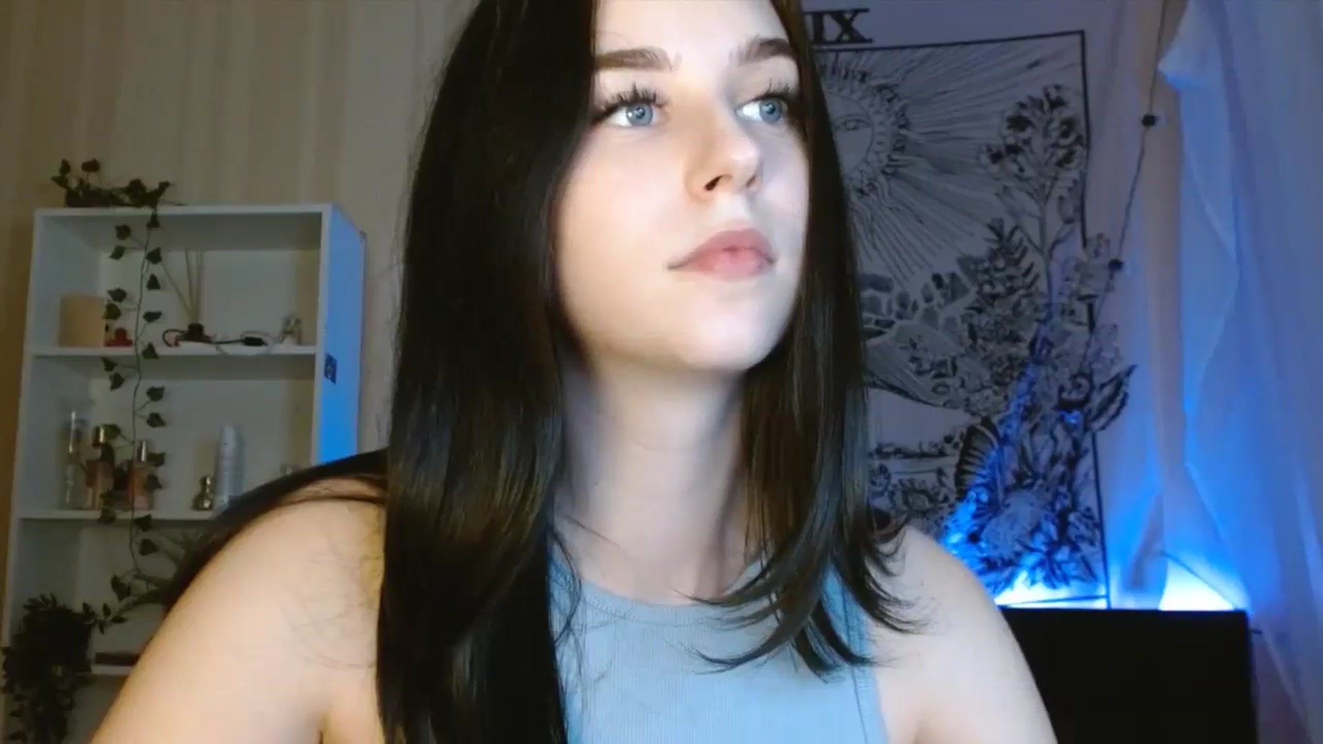 Gallery image thumbnail from ElsieF_'s myfreecams stream on, 08/09/2023, 17:37 image 11 of 20