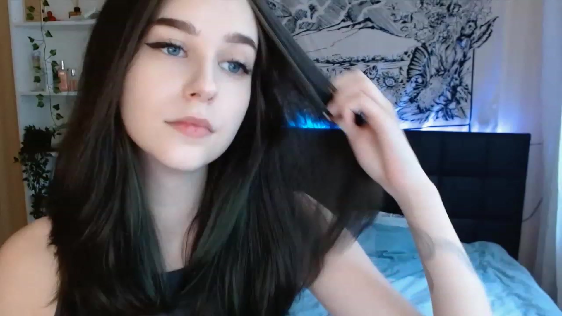 Gallery image thumbnail from ElsieF_'s myfreecams stream on, 08/13/2023, 14:34 image 3 of 20