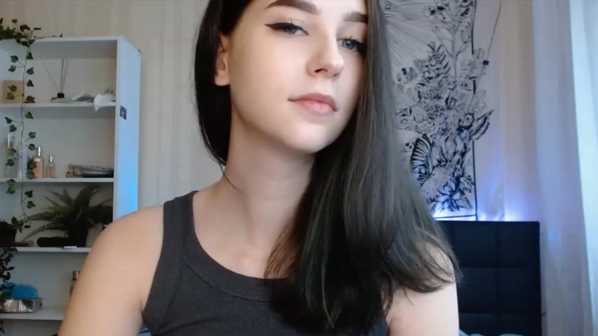 Gallery image thumbnail from ElsieF_'s myfreecams stream on, 08/13/2023, 14:34 image 14 of 20