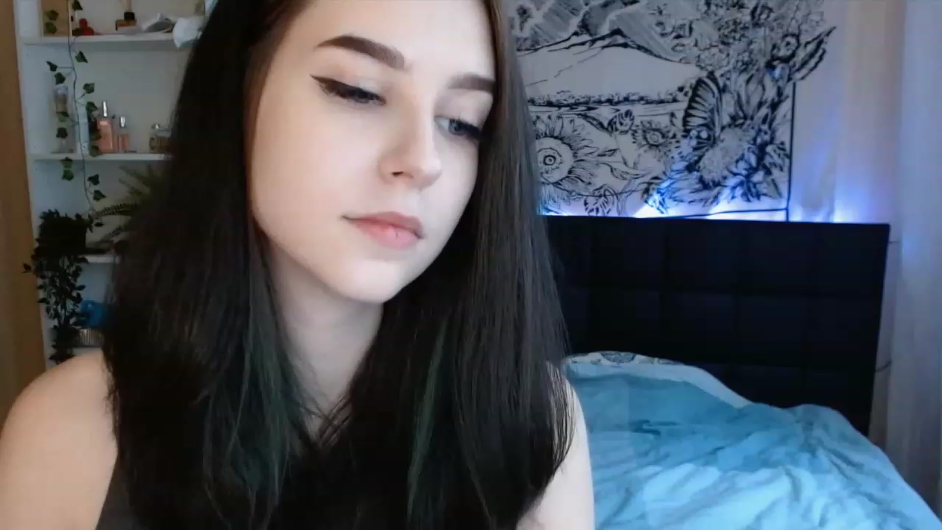 Gallery image thumbnail from ElsieF_'s myfreecams stream on, 08/13/2023, 14:34 image 8 of 20