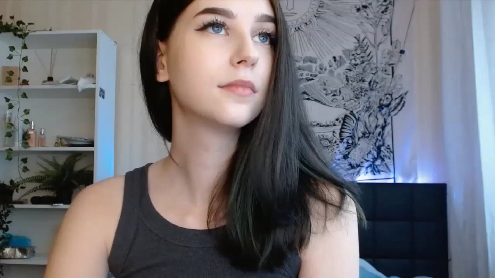 Gallery image thumbnail from ElsieF_'s myfreecams stream on, 08/13/2023, 14:34 image 13 of 20