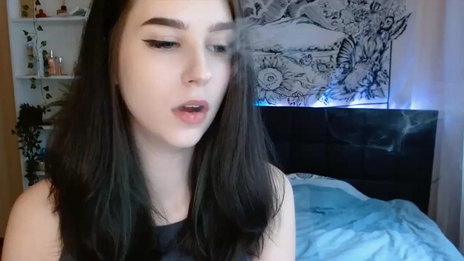 Gallery image thumbnail from ElsieF_'s myfreecams stream on, 08/13/2023, 14:34 image 9 of 20