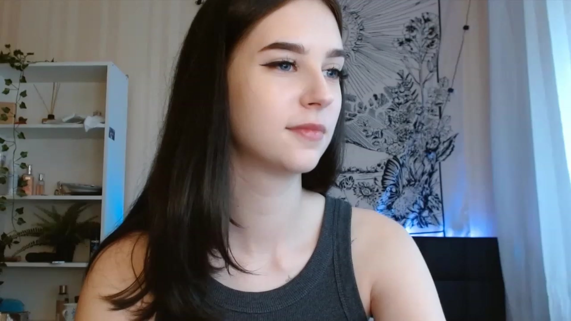 Gallery image thumbnail from ElsieF_'s myfreecams stream on, 08/13/2023, 15:16 image 10 of 20