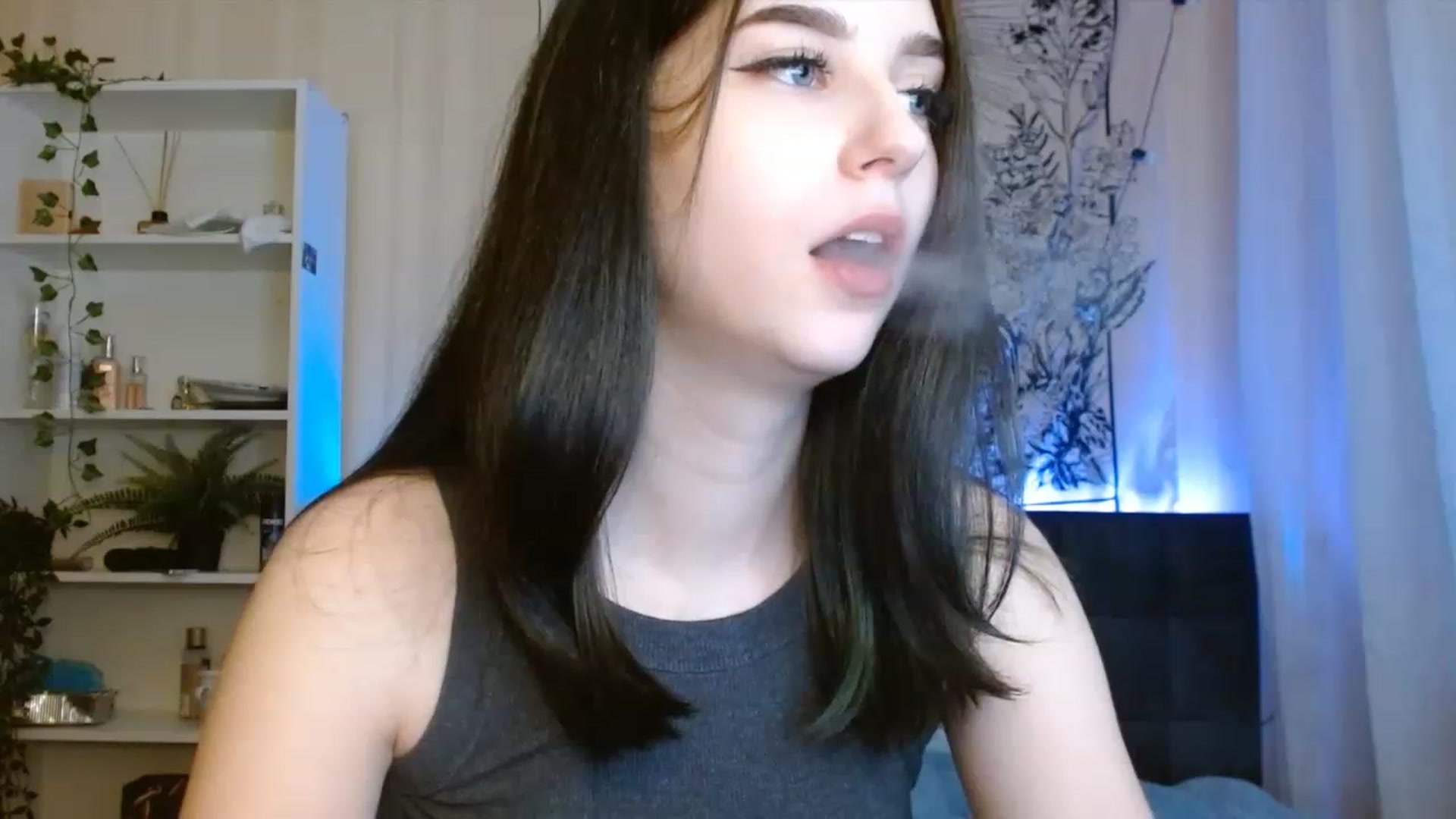 Gallery image thumbnail from ElsieF_'s myfreecams stream on, 08/13/2023, 16:20 image 13 of 20