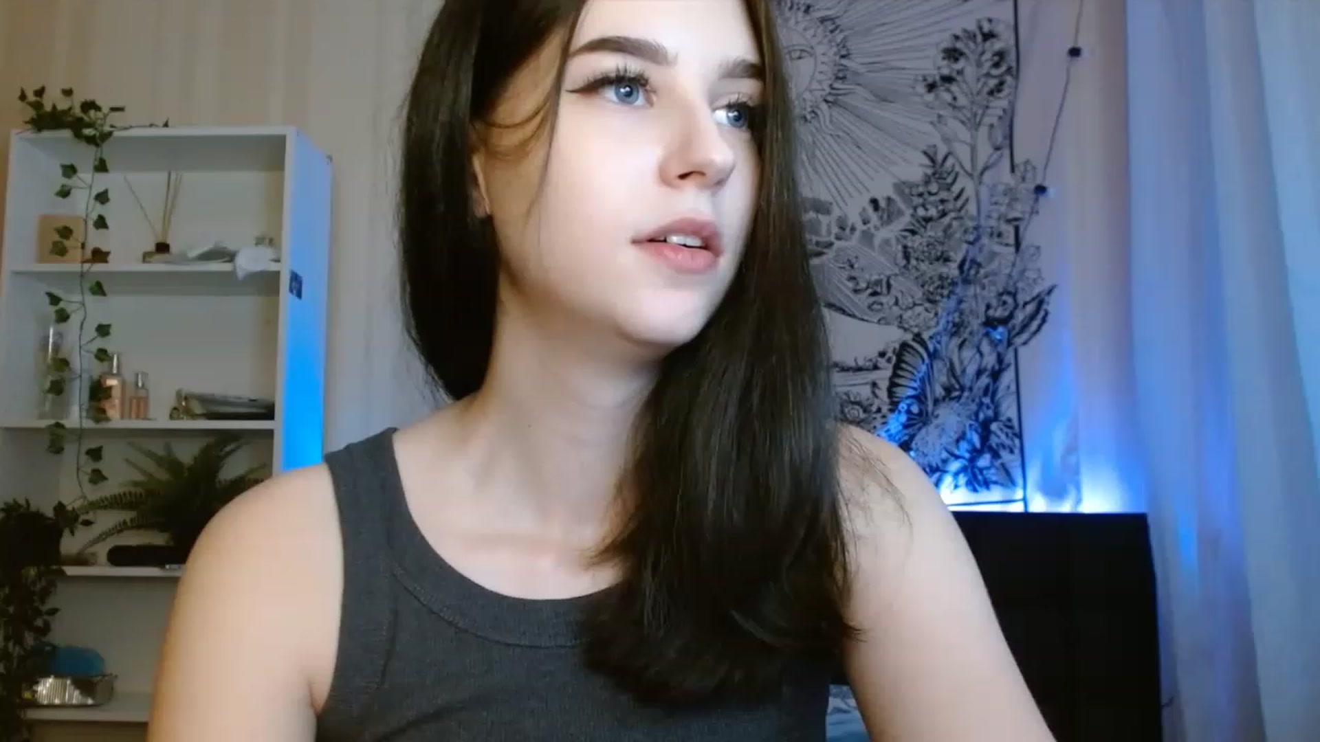 Gallery image thumbnail from ElsieF_'s myfreecams stream on, 08/13/2023, 16:20 image 5 of 20