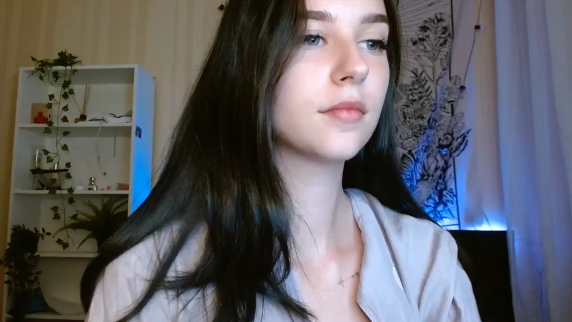 Gallery image thumbnail from ElsieF_'s myfreecams stream on, 08/30/2023, 18:22 image 18 of 20