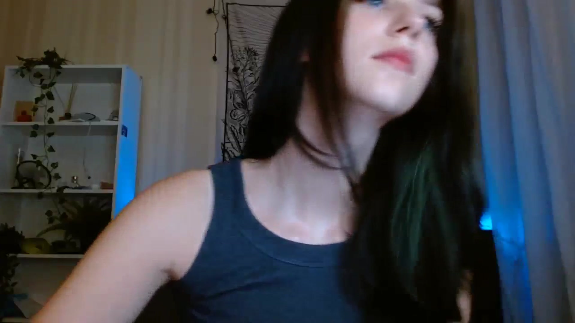 Gallery image thumbnail from ElsieF_'s myfreecams stream on, 09/03/2023, 18:17 image 20 of 20