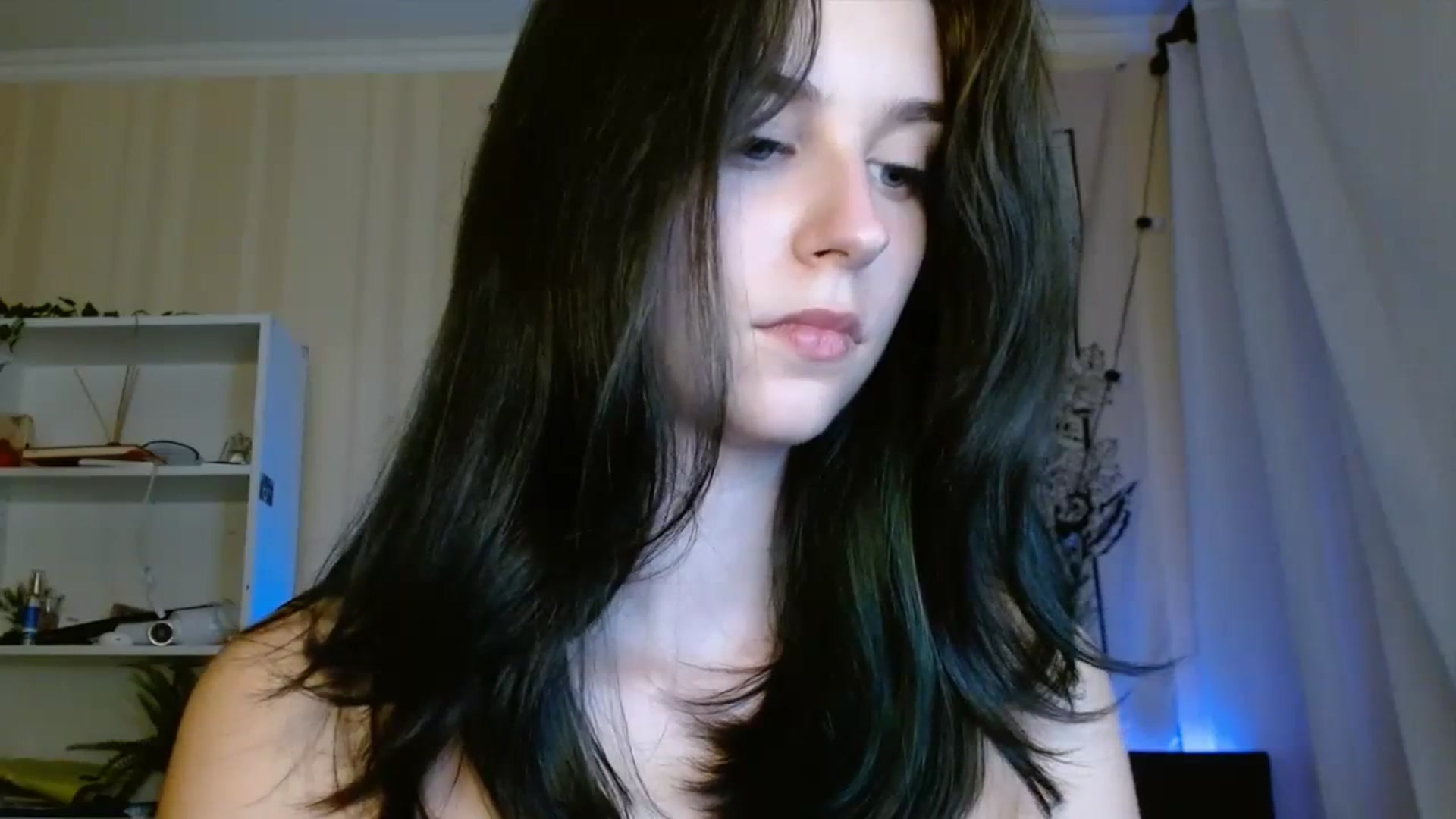 Gallery image thumbnail from ElsieF_'s myfreecams stream on, 09/10/2023, 19:16 image 12 of 20