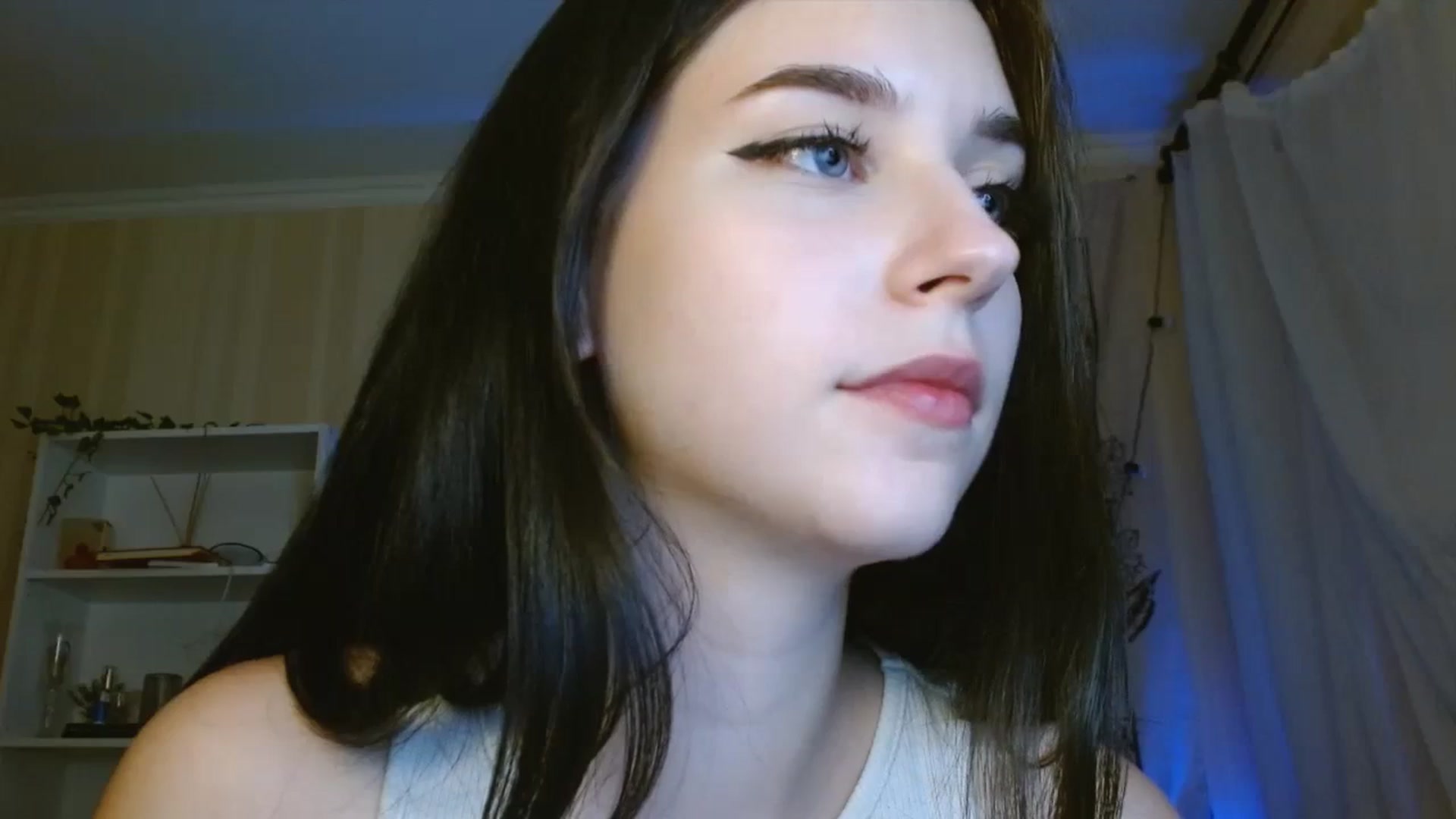 Gallery image thumbnail from ElsieF_'s myfreecams stream on, 09/12/2023, 17:22 image 2 of 20