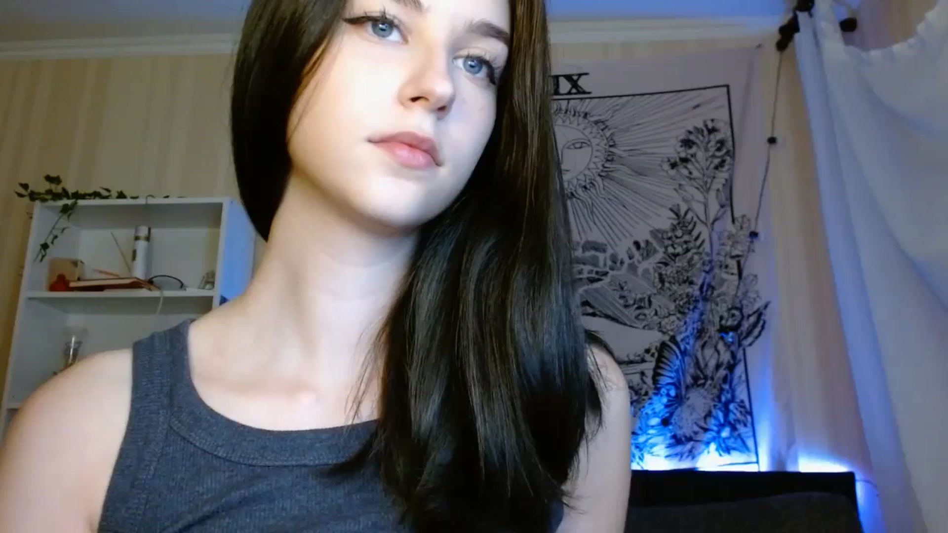 Gallery image thumbnail from ElsieF_'s myfreecams stream on, 09/17/2023, 15:35 image 5 of 20