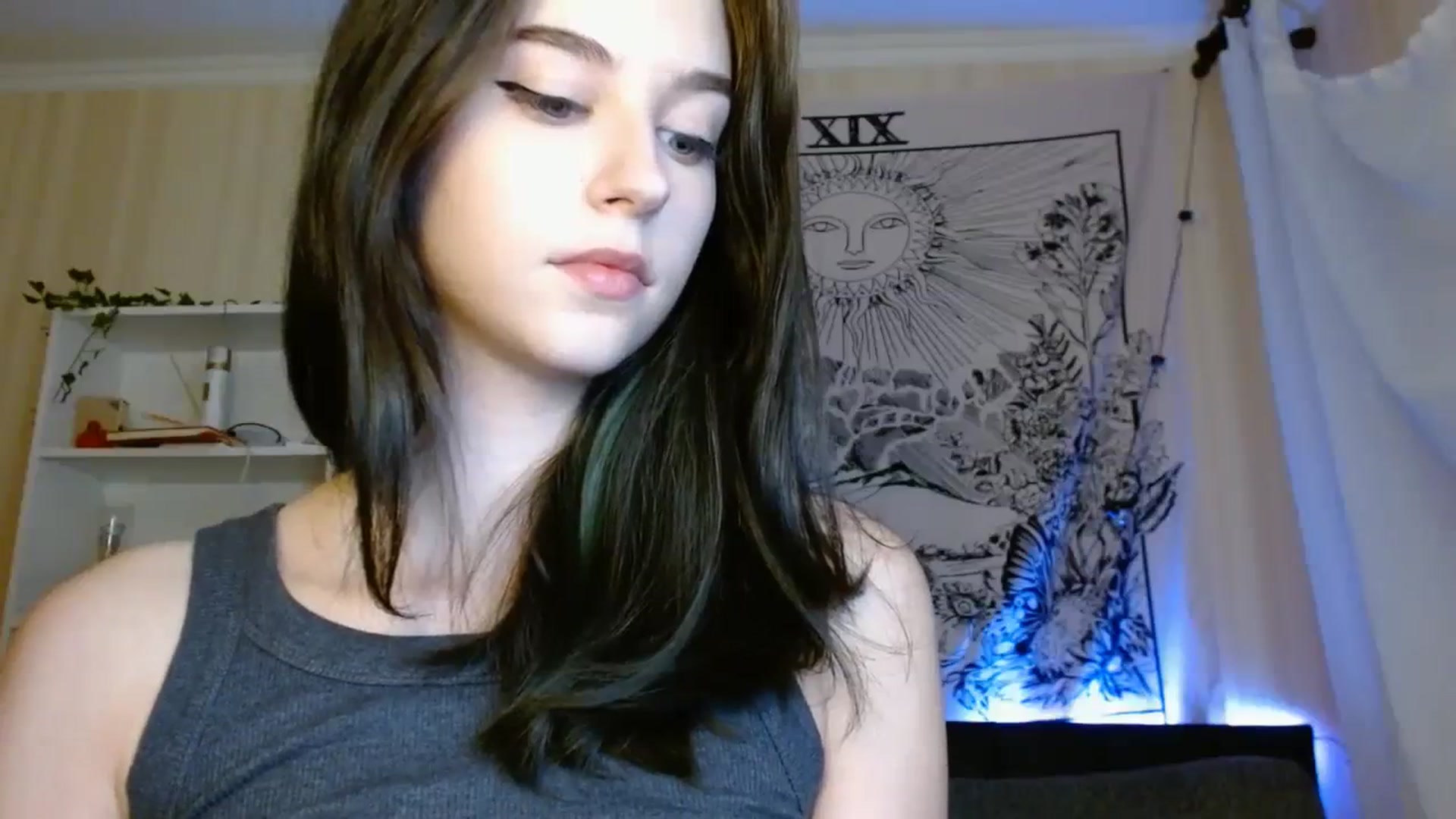 Gallery image thumbnail from ElsieF_'s myfreecams stream on, 09/17/2023, 15:35 image 6 of 20