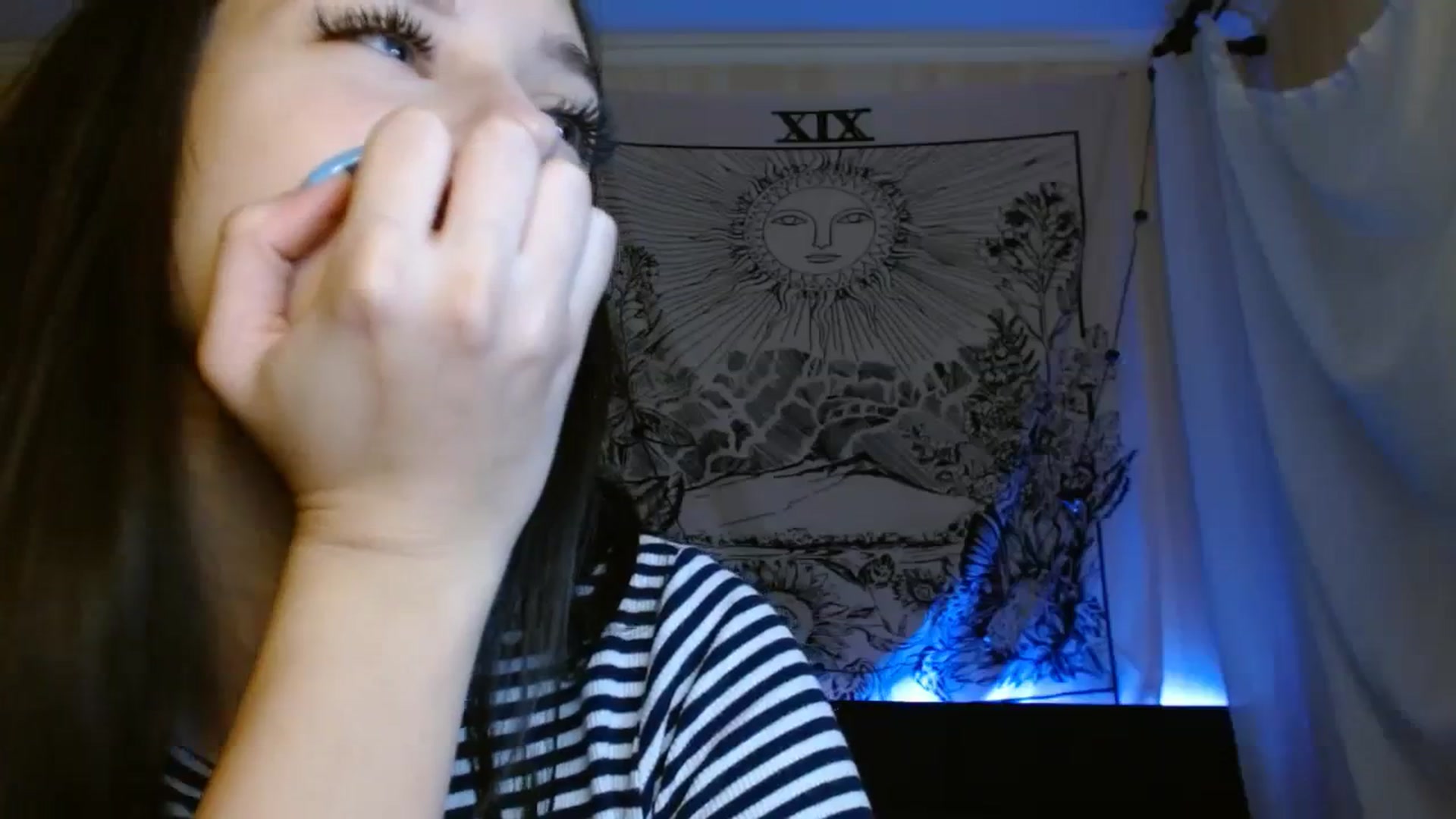 Gallery image thumbnail from ElsieF_'s myfreecams stream on, 09/25/2023, 18:11 image 8 of 20