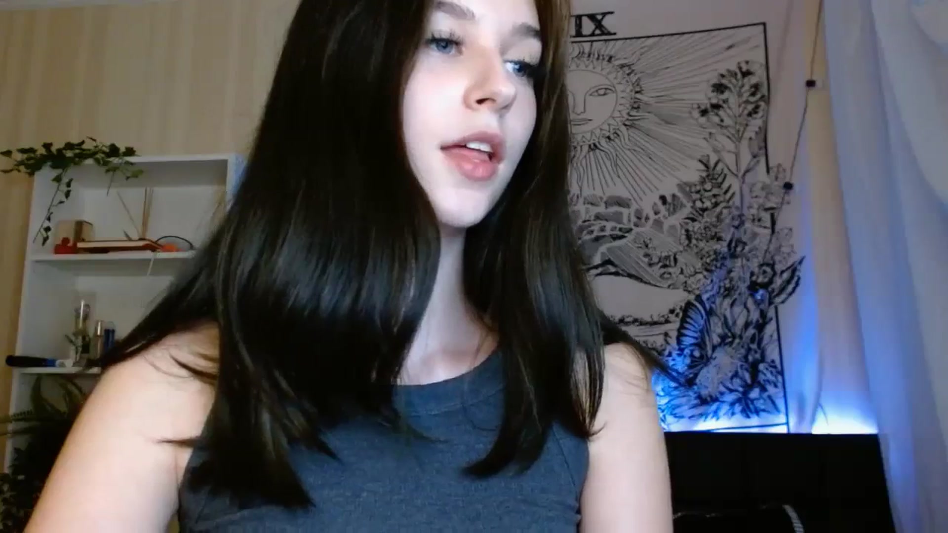 Gallery image thumbnail from ElsieF_'s myfreecams stream on, 09/26/2023, 19:42 image 3 of 20