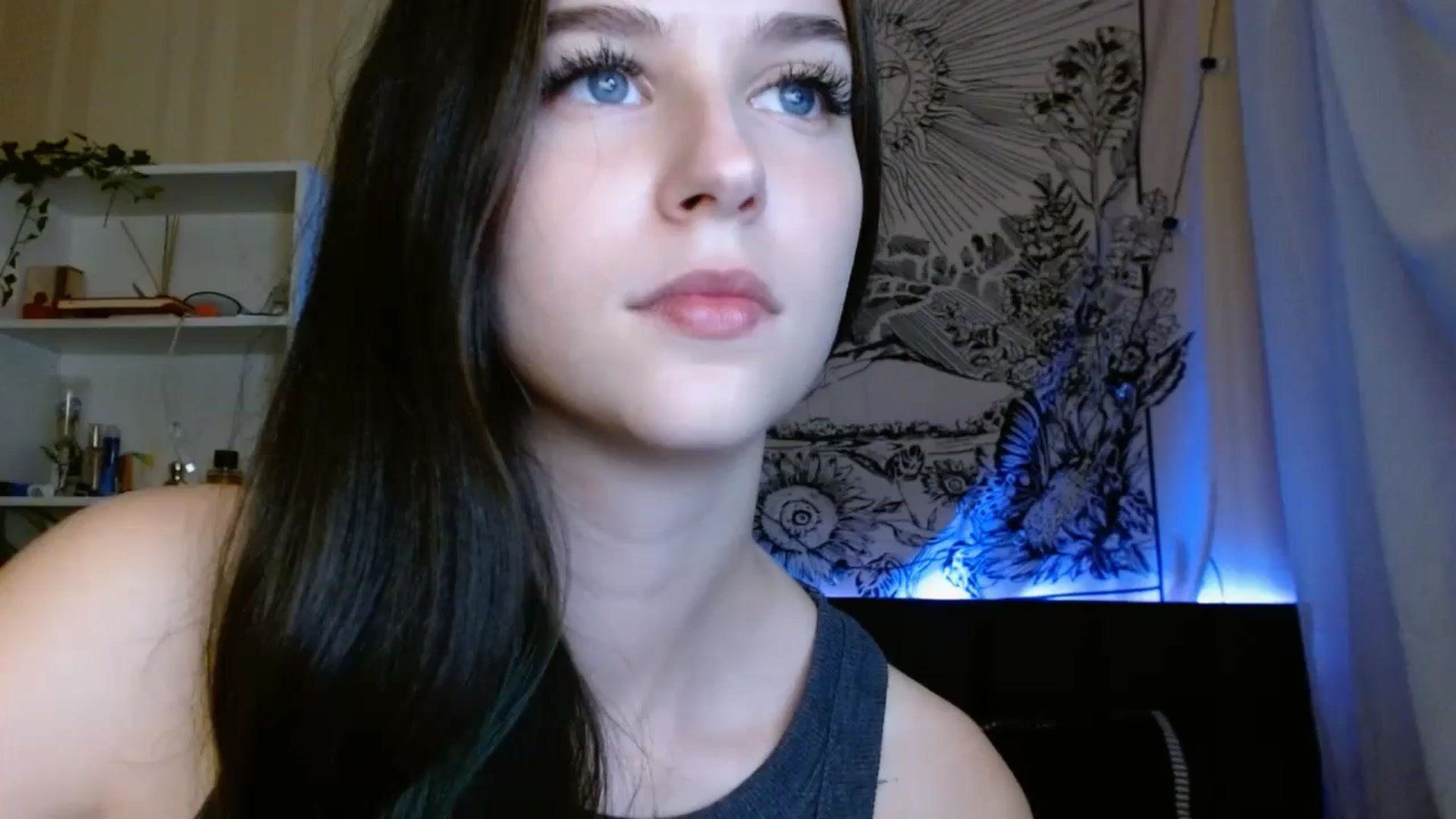 Gallery image thumbnail from ElsieF_'s myfreecams stream on, 09/26/2023, 19:42 image 1 of 20