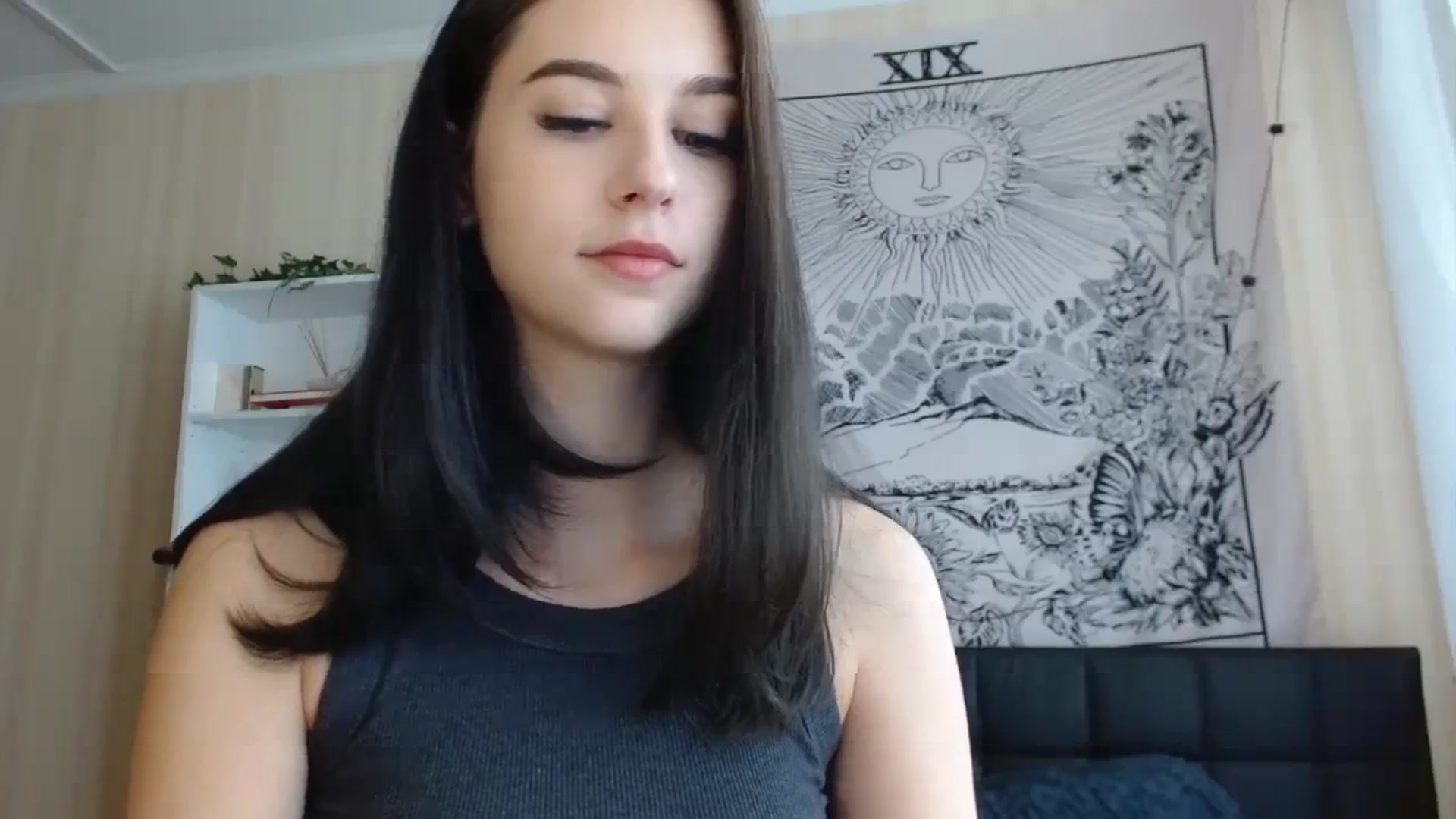 Gallery image thumbnail from ElsieF_'s myfreecams stream on, 10/03/2023, 06:35 image 17 of 20
