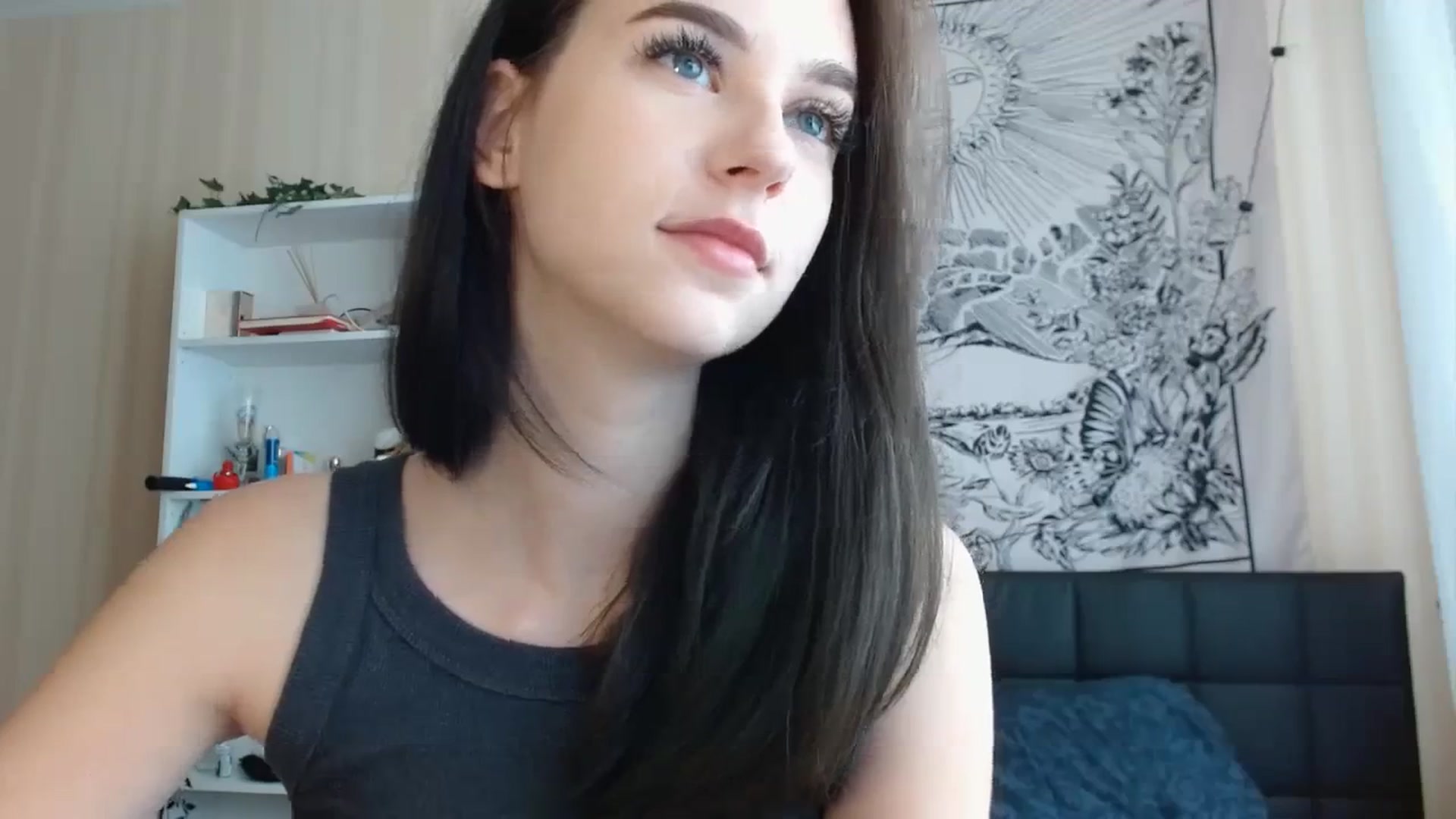 Gallery image thumbnail from ElsieF_'s myfreecams stream on, 10/03/2023, 06:35 image 9 of 20
