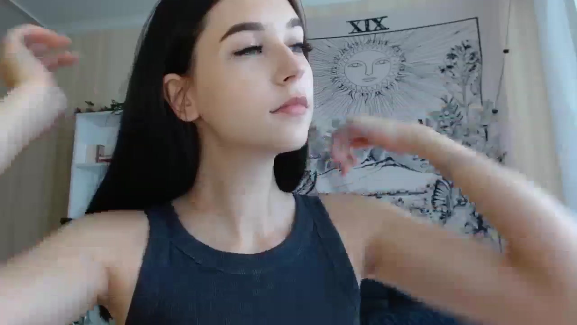 Gallery image thumbnail from ElsieF_'s myfreecams stream on, 10/03/2023, 06:35 image 19 of 20