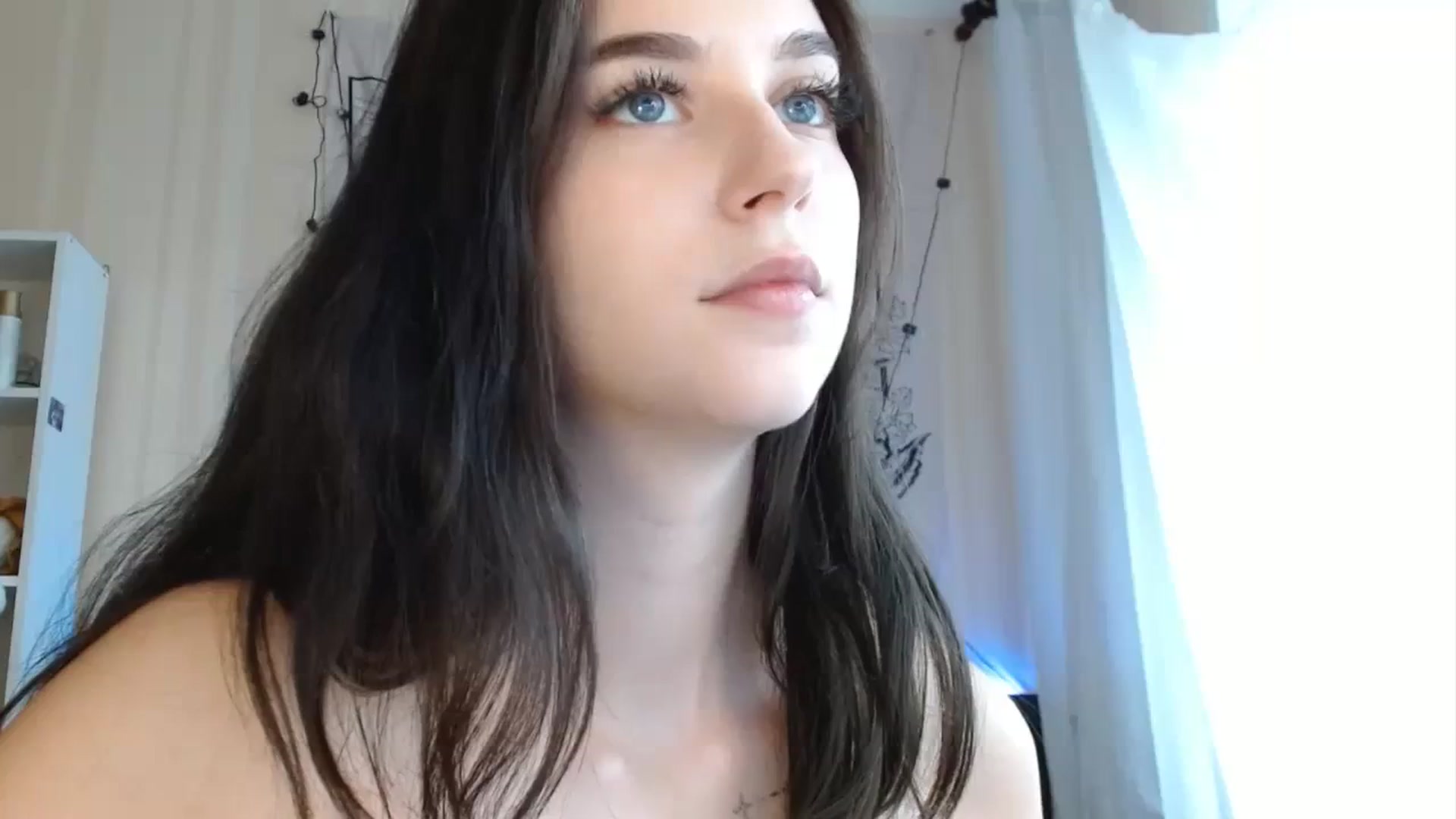Gallery image thumbnail from ElsieF_'s myfreecams stream on, 10/07/2023, 06:57 image 16 of 20