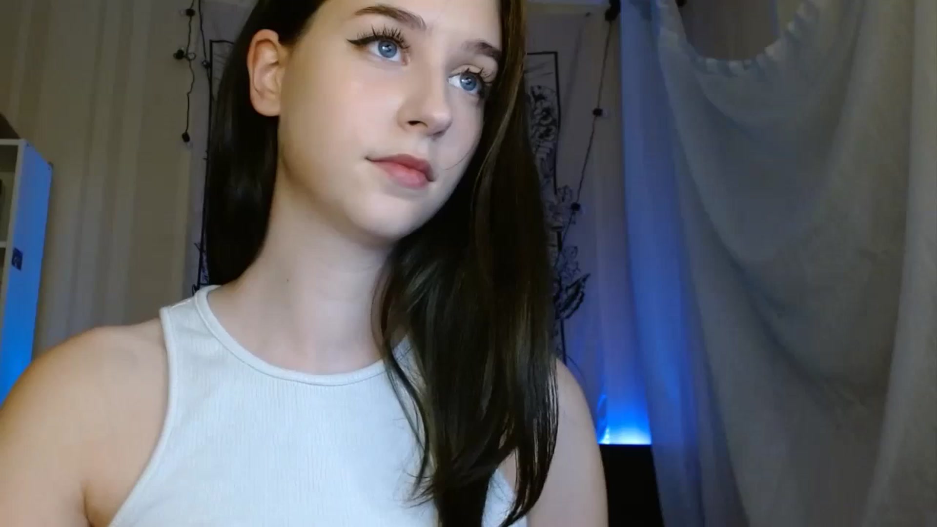 Gallery image thumbnail from ElsieF_'s myfreecams stream on, 10/15/2023, 16:26 image 6 of 20