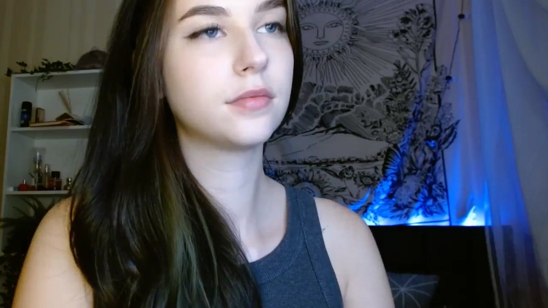 Gallery image thumbnail from ElsieF_'s myfreecams stream on, 10/16/2023, 18:06 image 15 of 20
