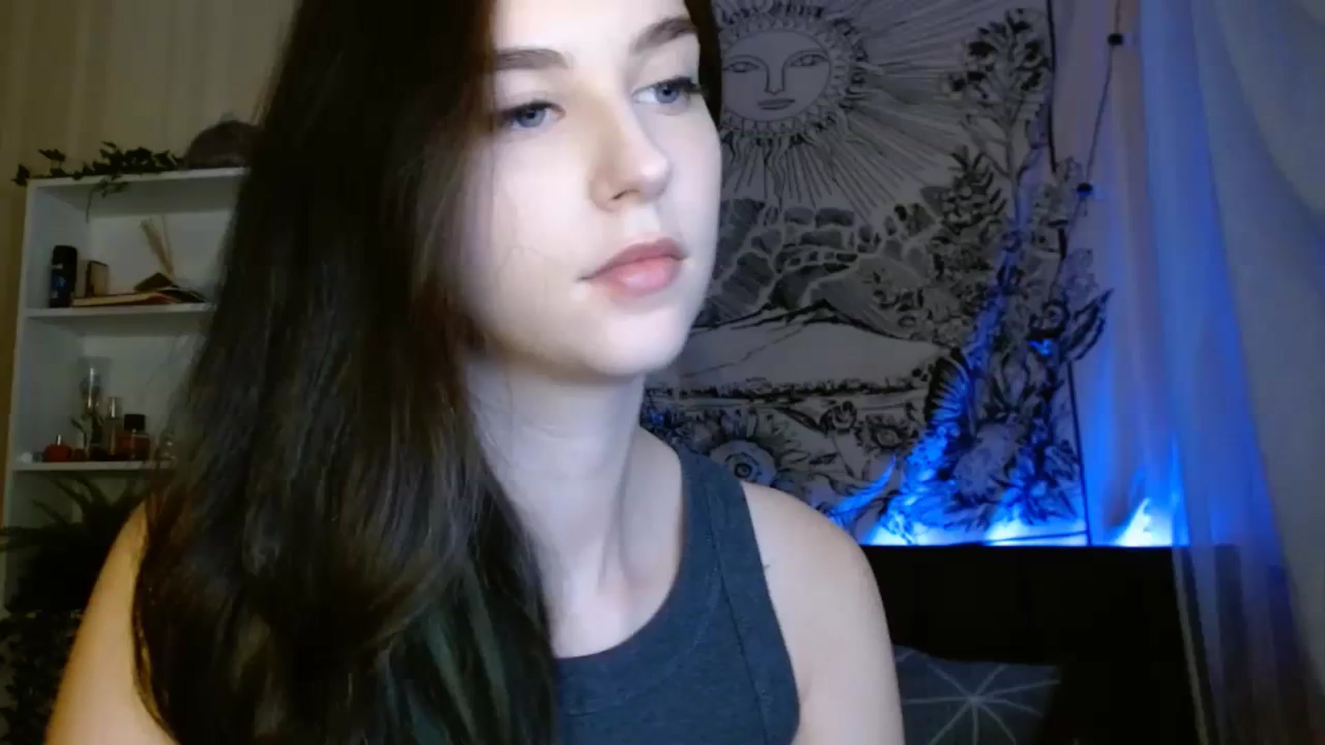 Gallery image thumbnail from ElsieF_'s myfreecams stream on, 10/16/2023, 18:06 image 9 of 20