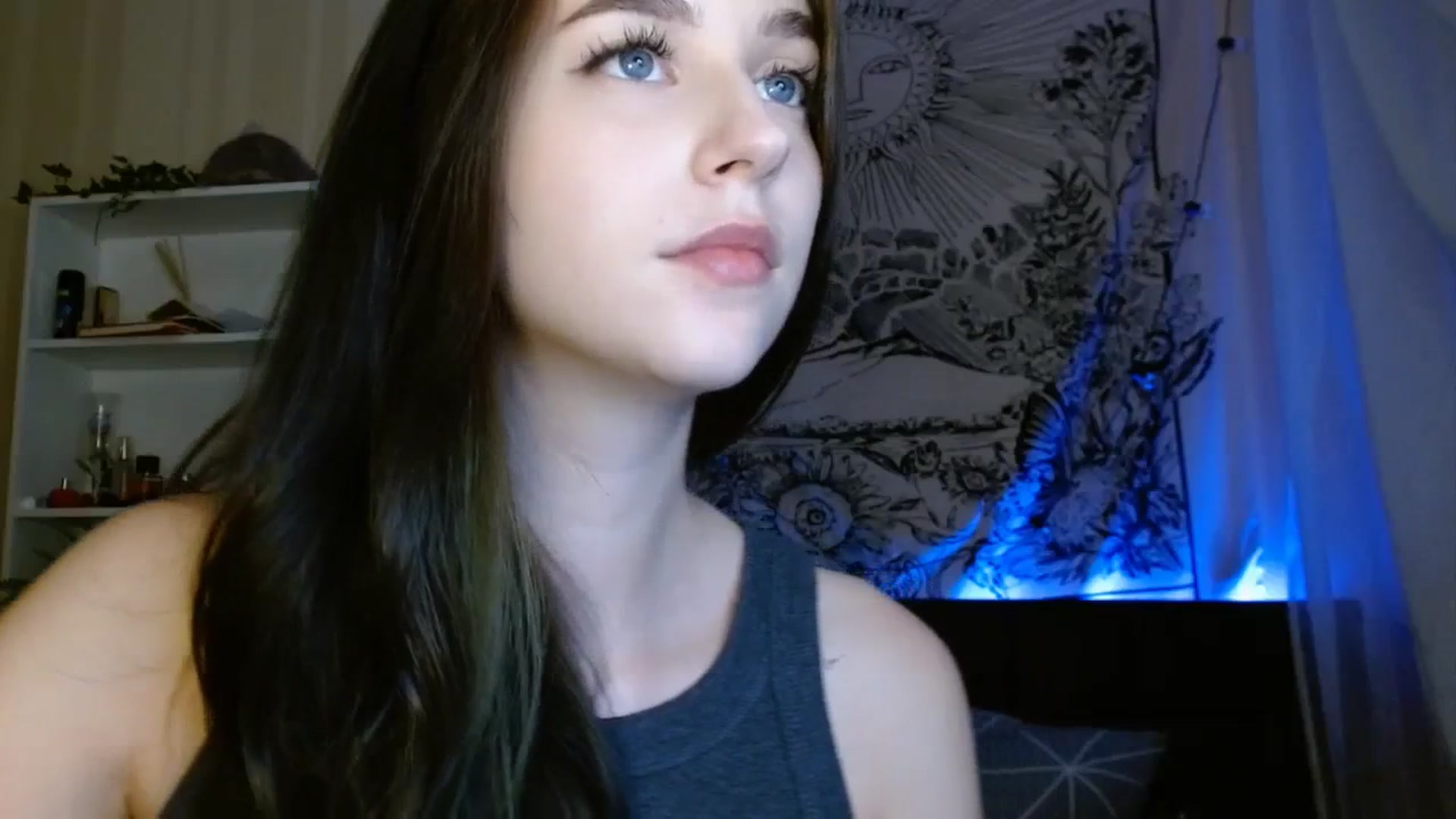 Gallery image thumbnail from ElsieF_'s myfreecams stream on, 10/16/2023, 18:06 image 16 of 20