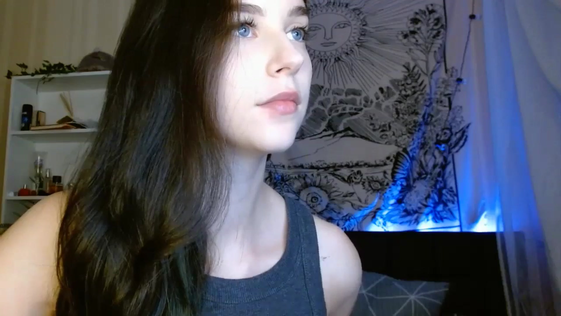 Gallery image thumbnail from ElsieF_'s myfreecams stream on, 10/16/2023, 18:06 image 8 of 20