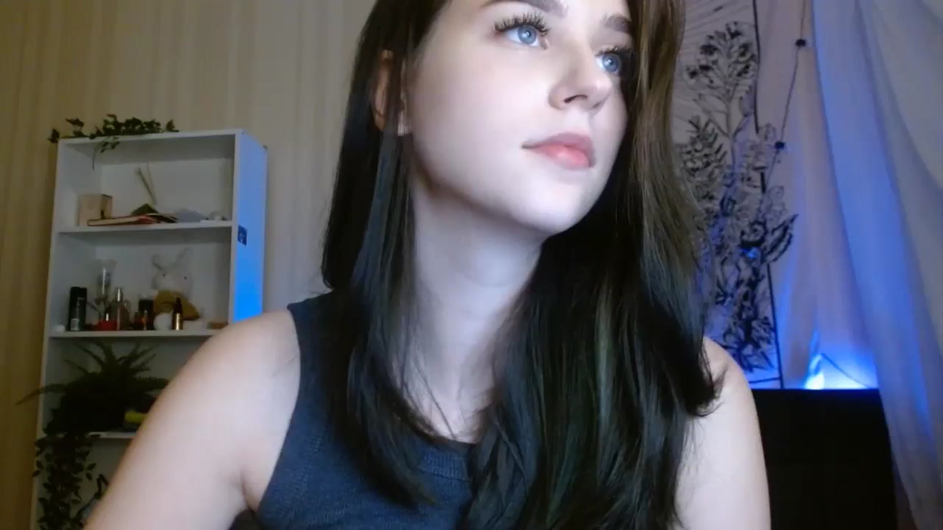 Gallery image thumbnail from ElsieF_'s myfreecams stream on, 10/22/2023, 16:50 image 20 of 20