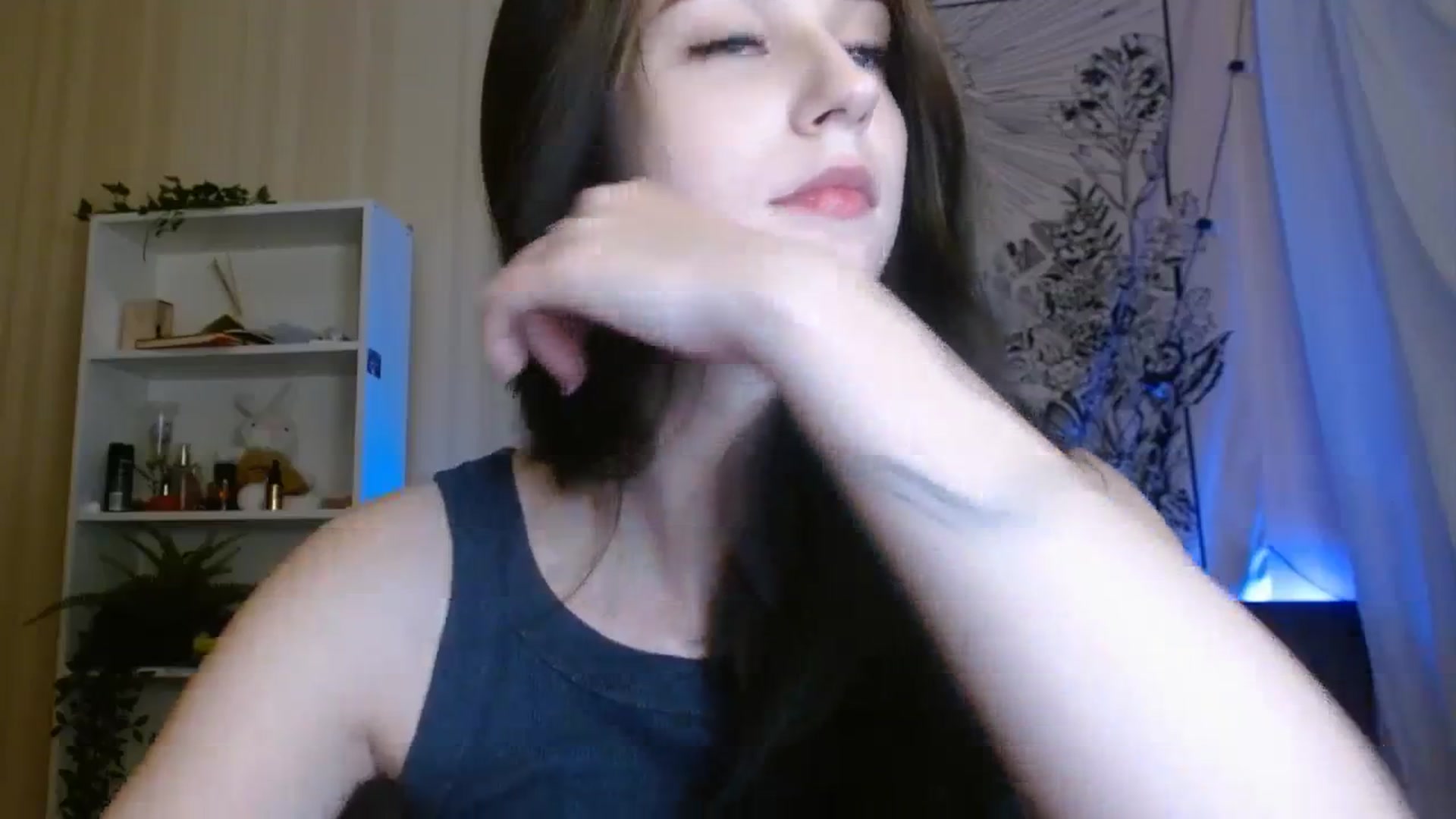 Gallery image thumbnail from ElsieF_'s myfreecams stream on, 10/22/2023, 16:50 image 18 of 20