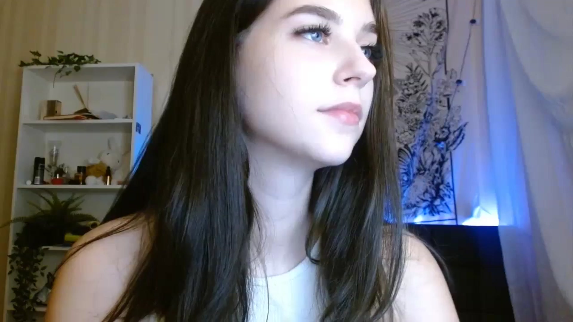 Gallery image thumbnail from ElsieF_'s myfreecams stream on, 10/23/2023, 16:26 image 14 of 20