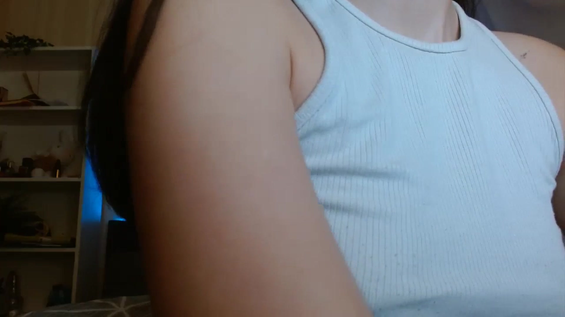 Gallery image thumbnail from ElsieF_'s myfreecams stream on, 10/23/2023, 16:26 image 4 of 20