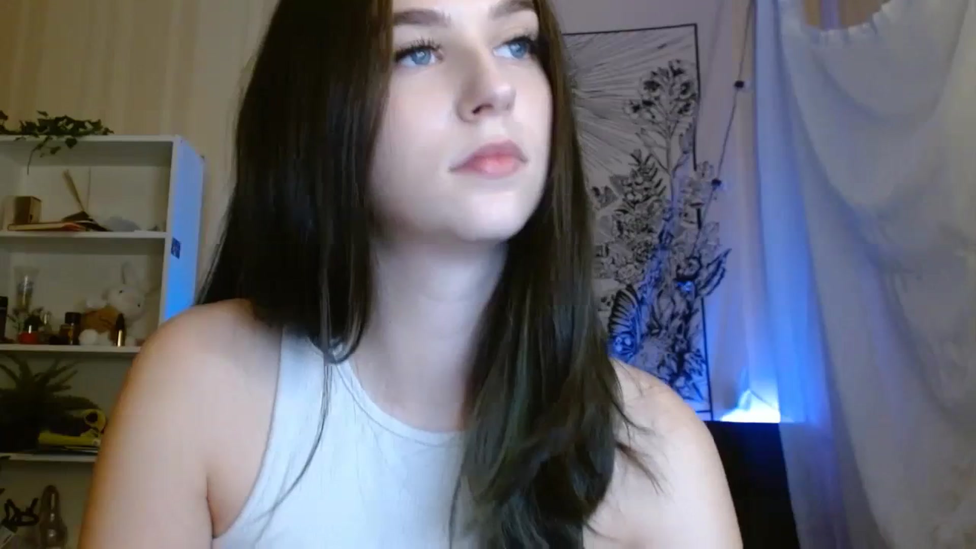 Gallery image thumbnail from ElsieF_'s myfreecams stream on, 10/23/2023, 16:26 image 9 of 20