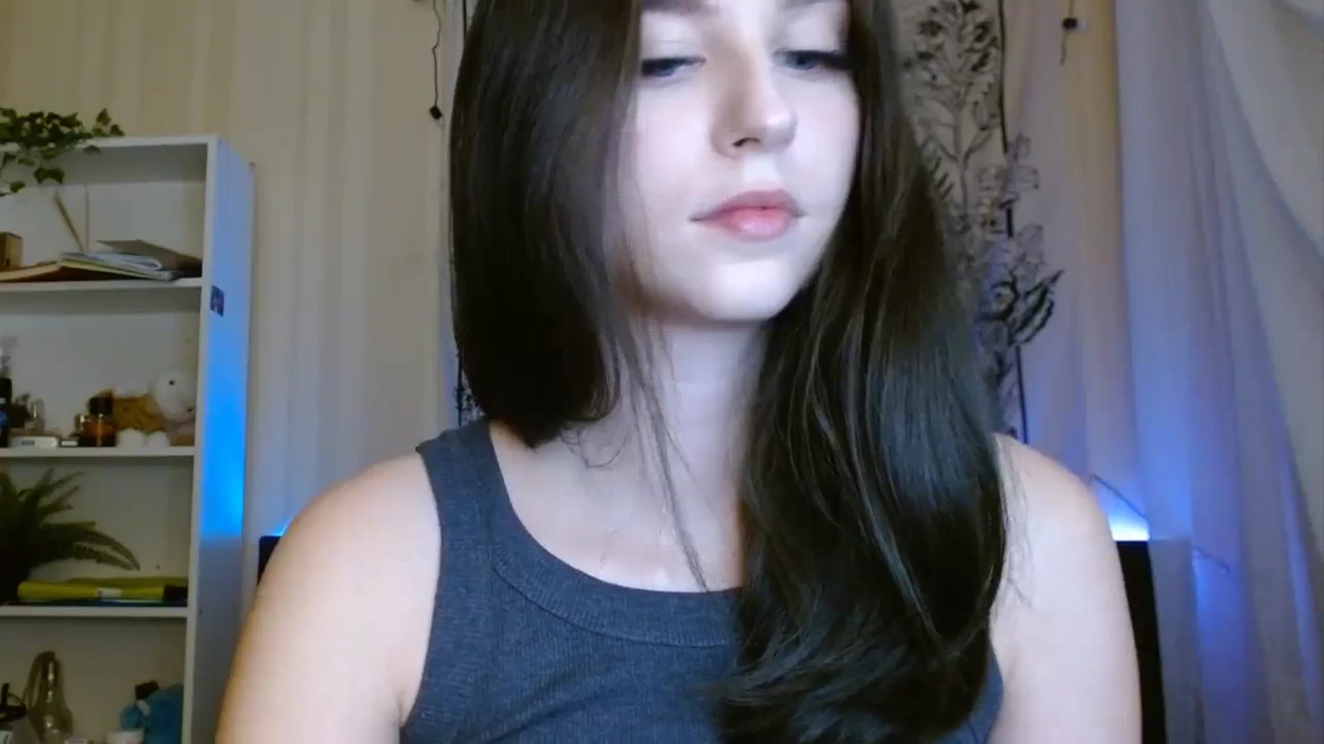 Gallery image thumbnail from ElsieF_'s myfreecams stream on, 10/29/2023, 16:55 image 12 of 20