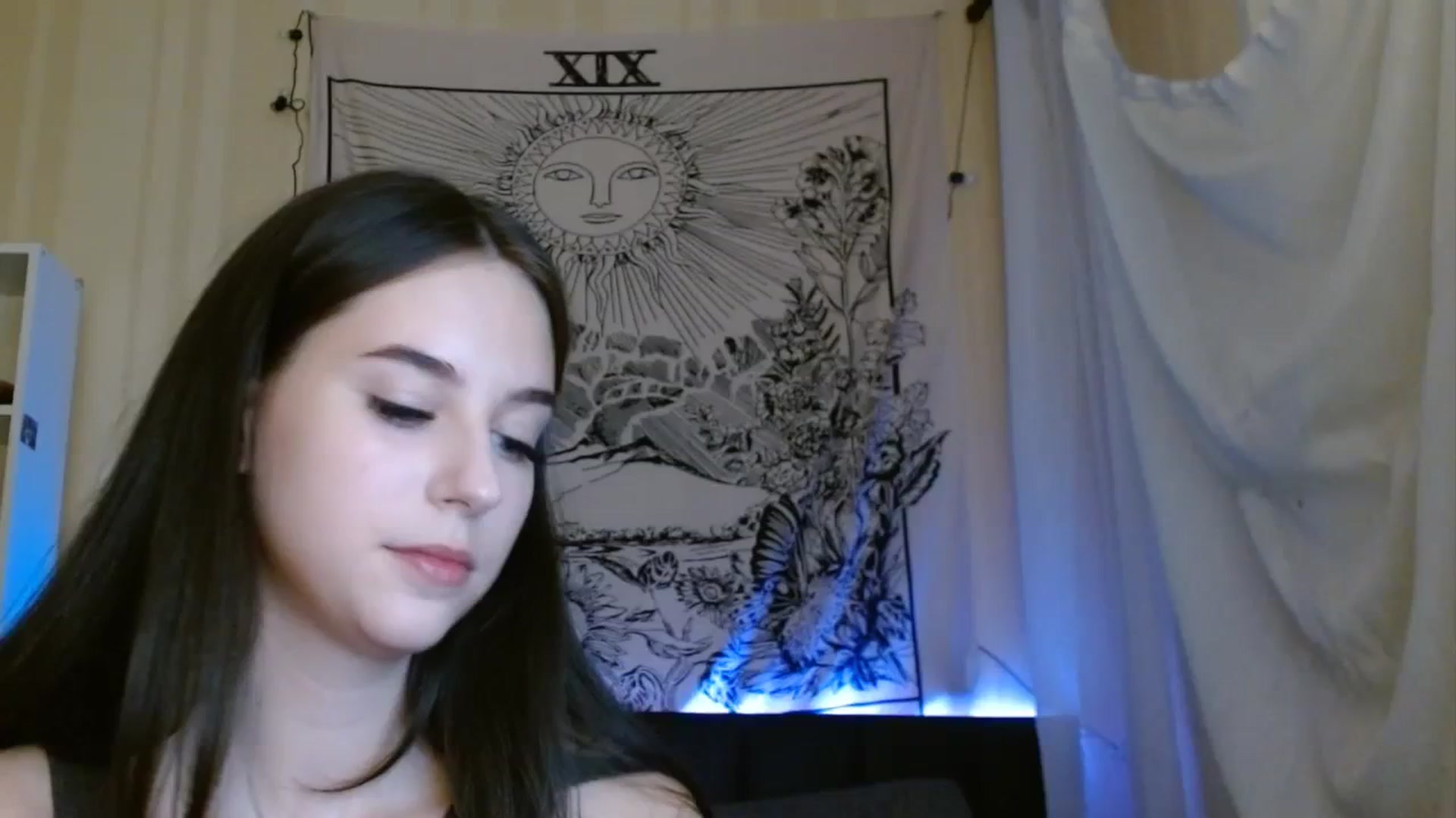 Gallery image thumbnail from ElsieF_'s myfreecams stream on, 10/29/2023, 16:55 image 7 of 20