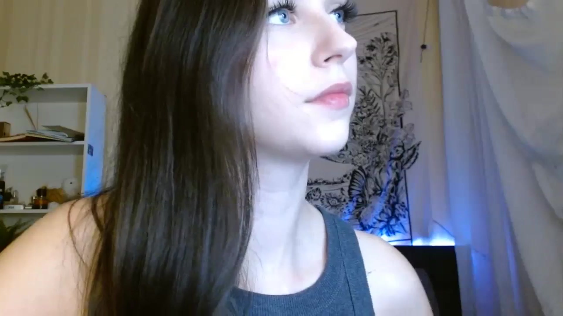 Gallery image thumbnail from ElsieF_'s myfreecams stream on, 10/29/2023, 16:55 image 13 of 20