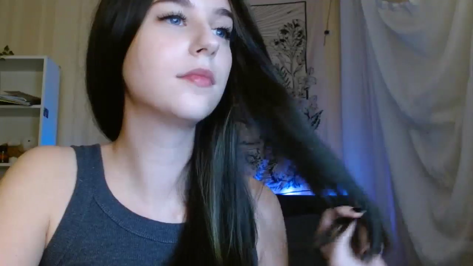 Gallery image thumbnail from ElsieF_'s myfreecams stream on, 10/29/2023, 17:26 image 2 of 20