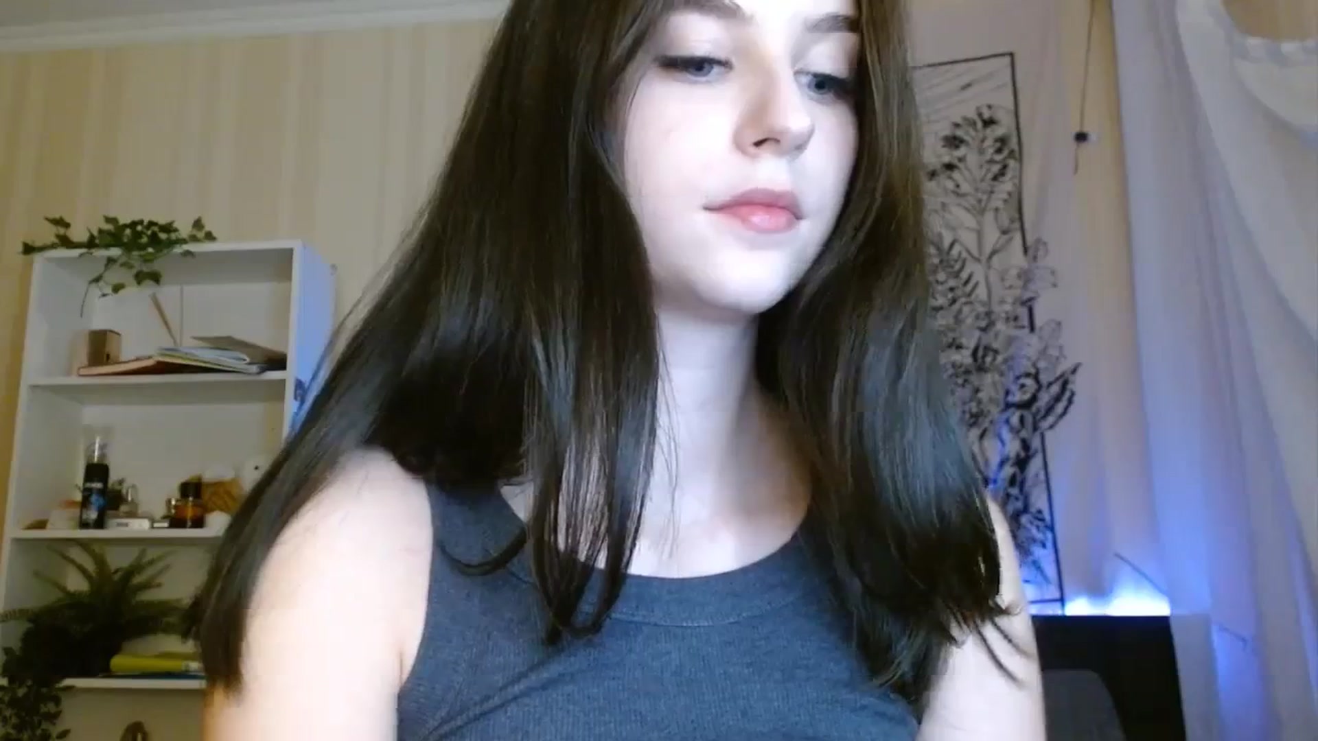 Gallery image thumbnail from ElsieF_'s myfreecams stream on, 10/29/2023, 17:26 image 15 of 20